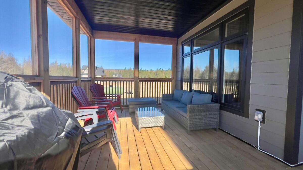 Entire Home in Lake of Bays -Huntsville Muskoka Algonquin