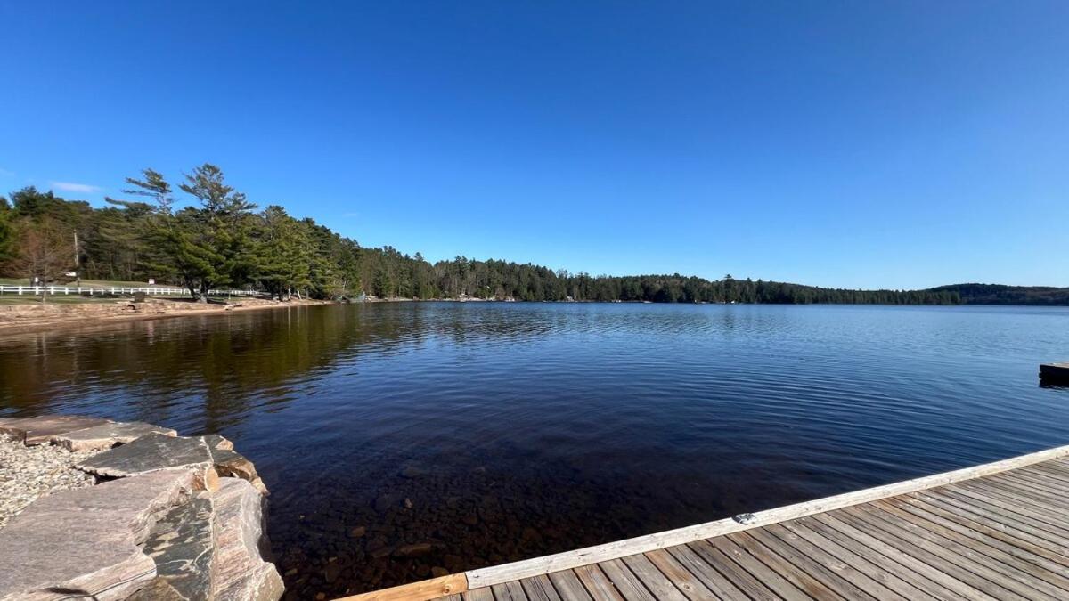Entire Home in Lake of Bays -Huntsville Muskoka Algonquin