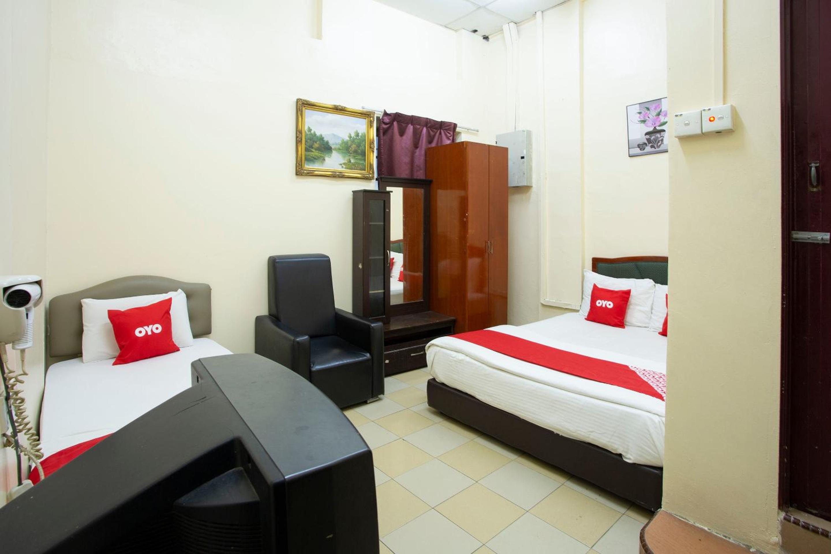 SPOT ON 90137 Casavilla Hotel Pudu