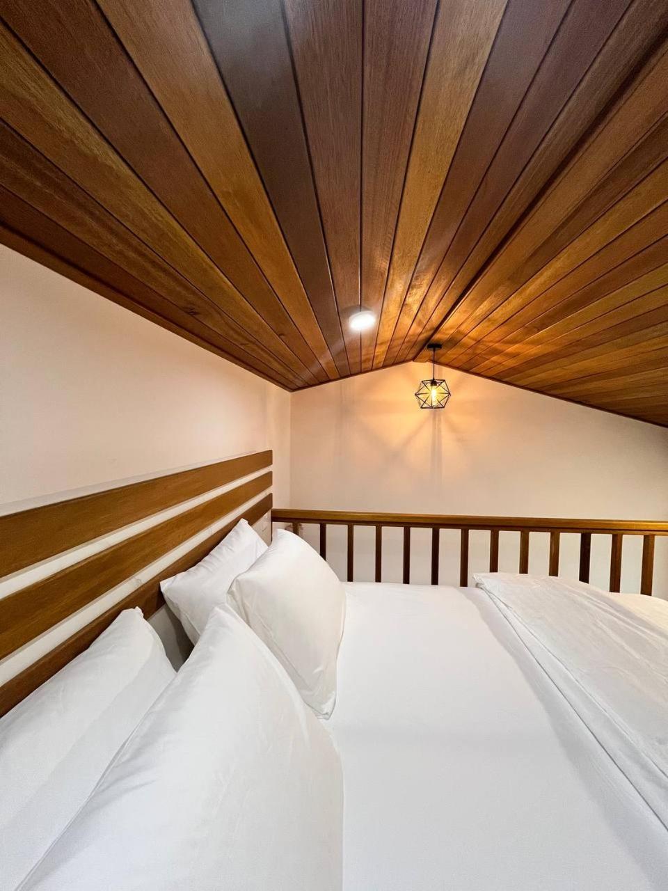 Naares Inn Dhigurah
