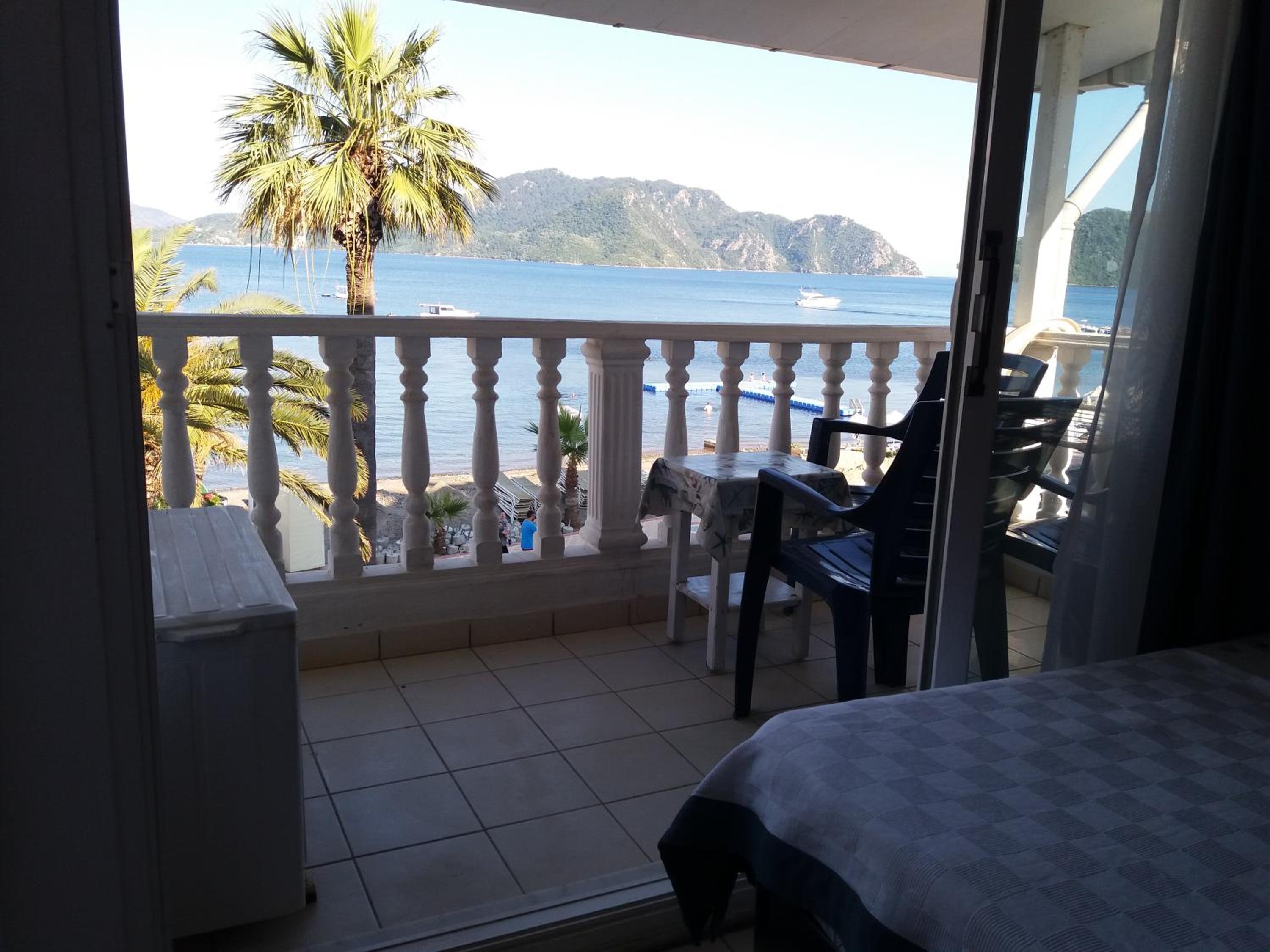 Uysal Motel Beach