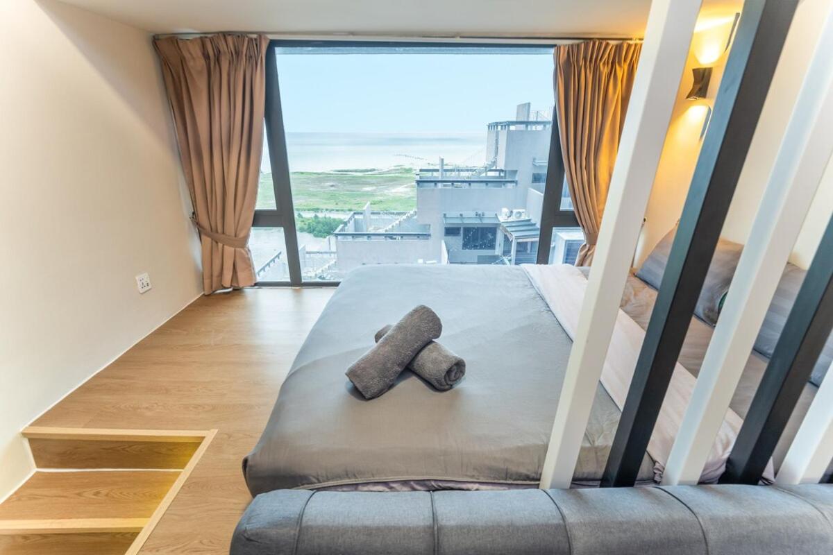 Imperio A2213A with Bathtub 3pax free Wifi Parking