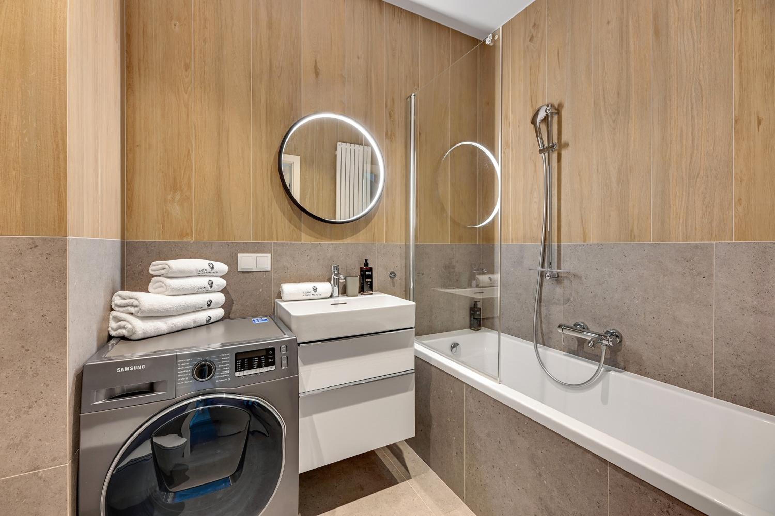 Scala City Center Premium Studios by Lion Apartments