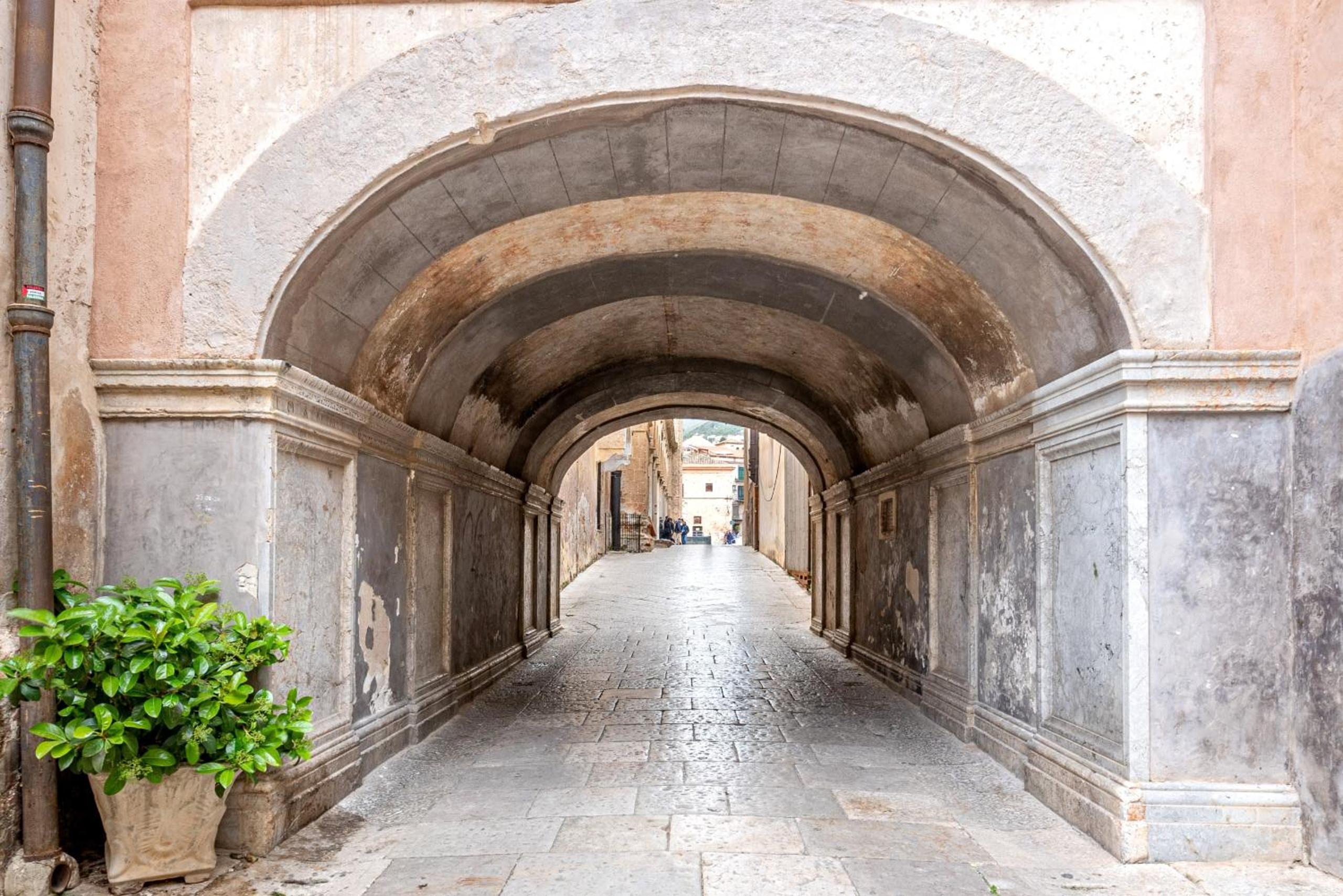 Ai Vicoli Ciambra's Alley by Wonderful Italy