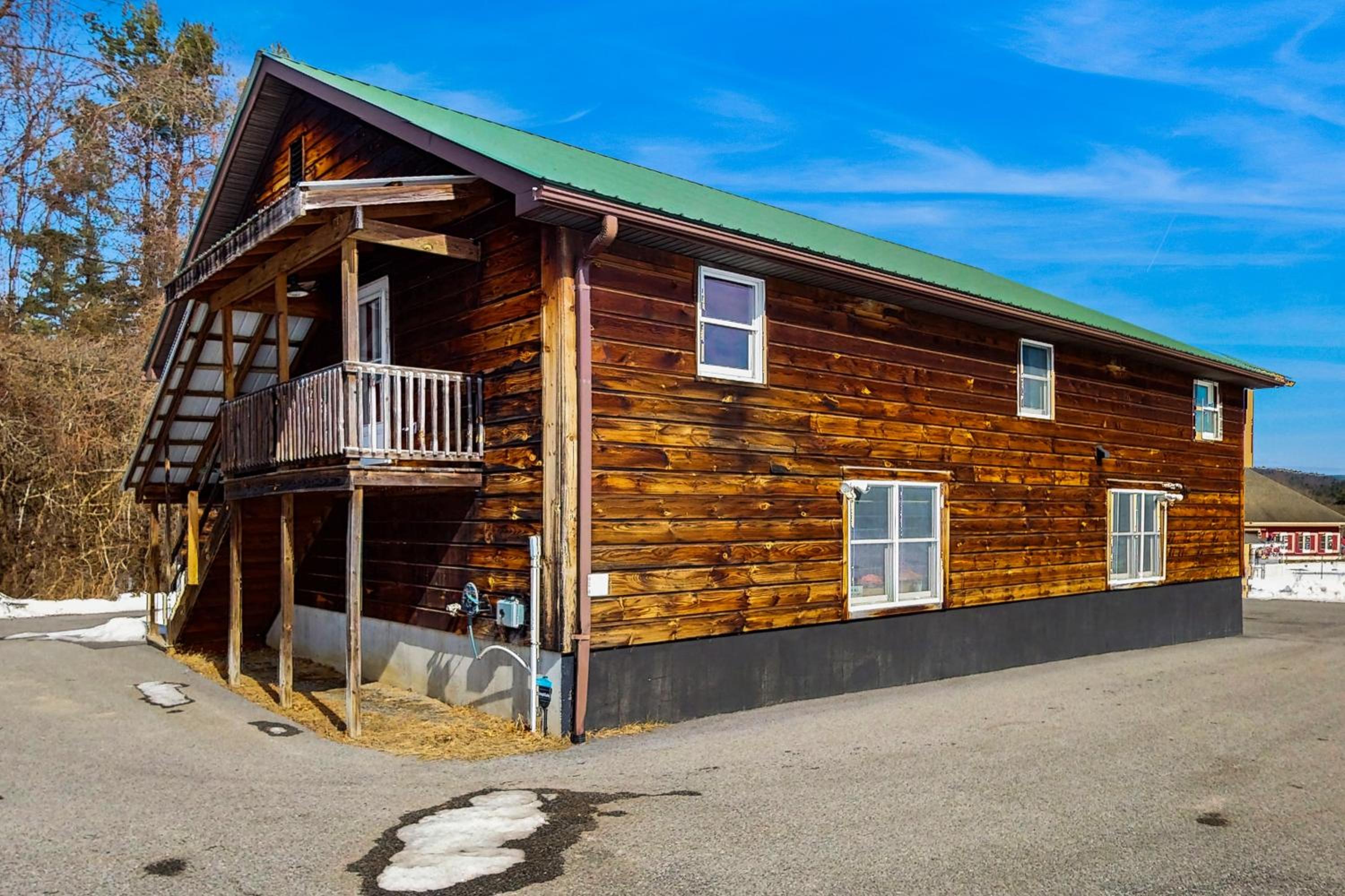 Close to Lake George! Couples Retreat with Pool