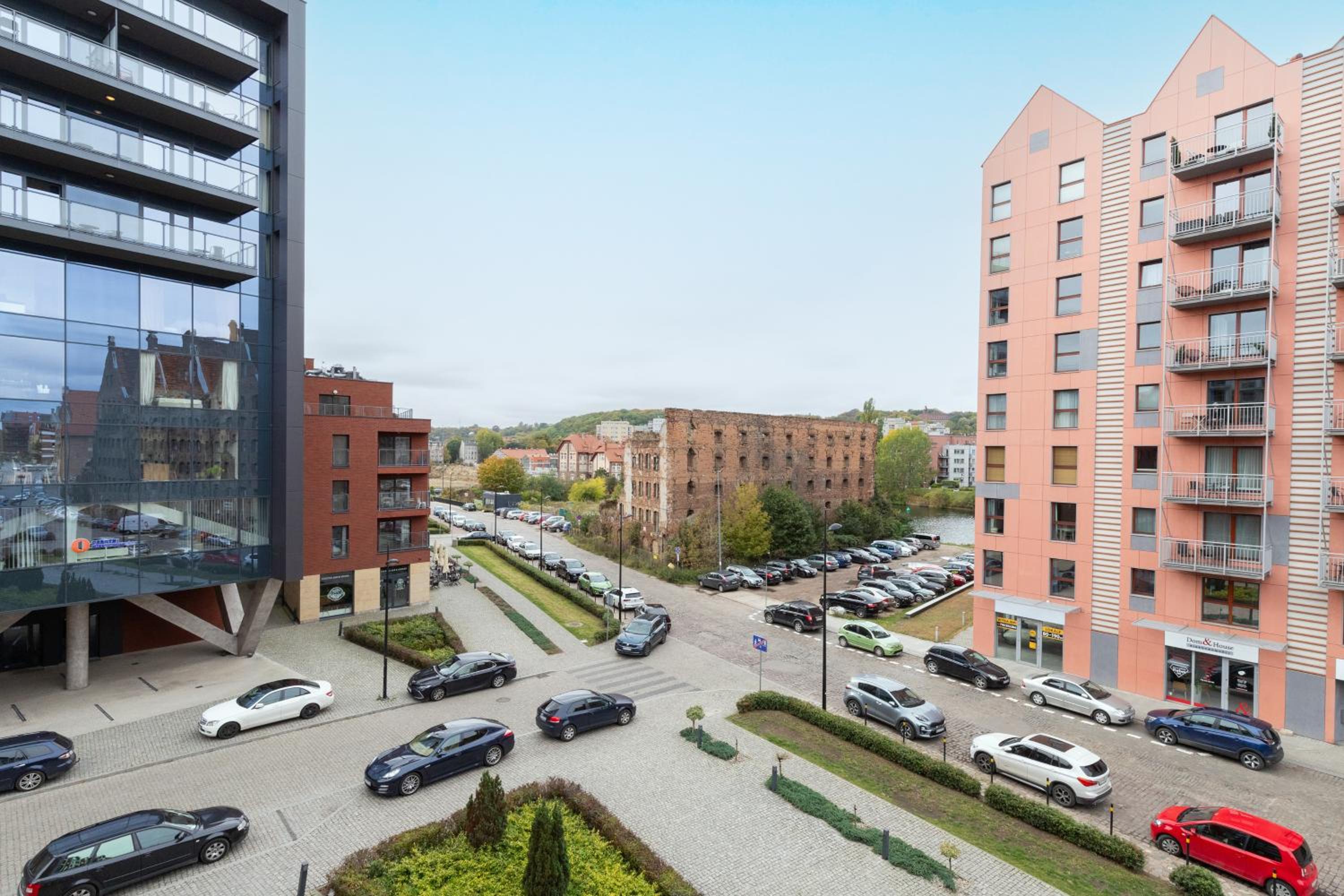 Flatbook Gdansk Old Town - Stylish 2-Bedroom Apartment with Parking