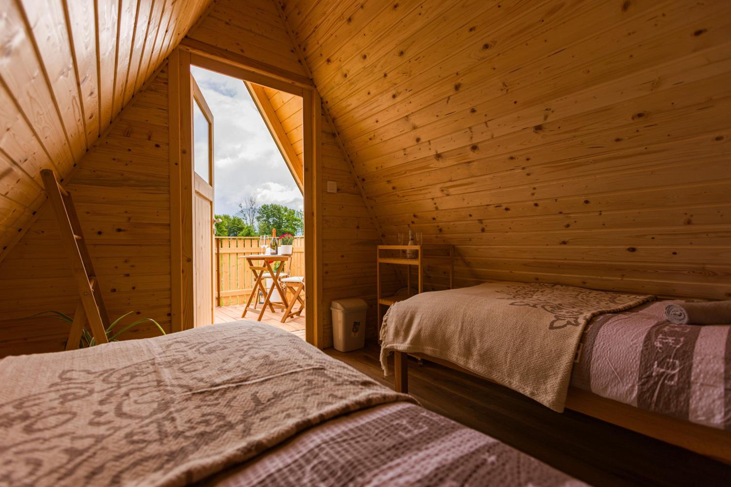 Komac Apartma & Glamping BLED