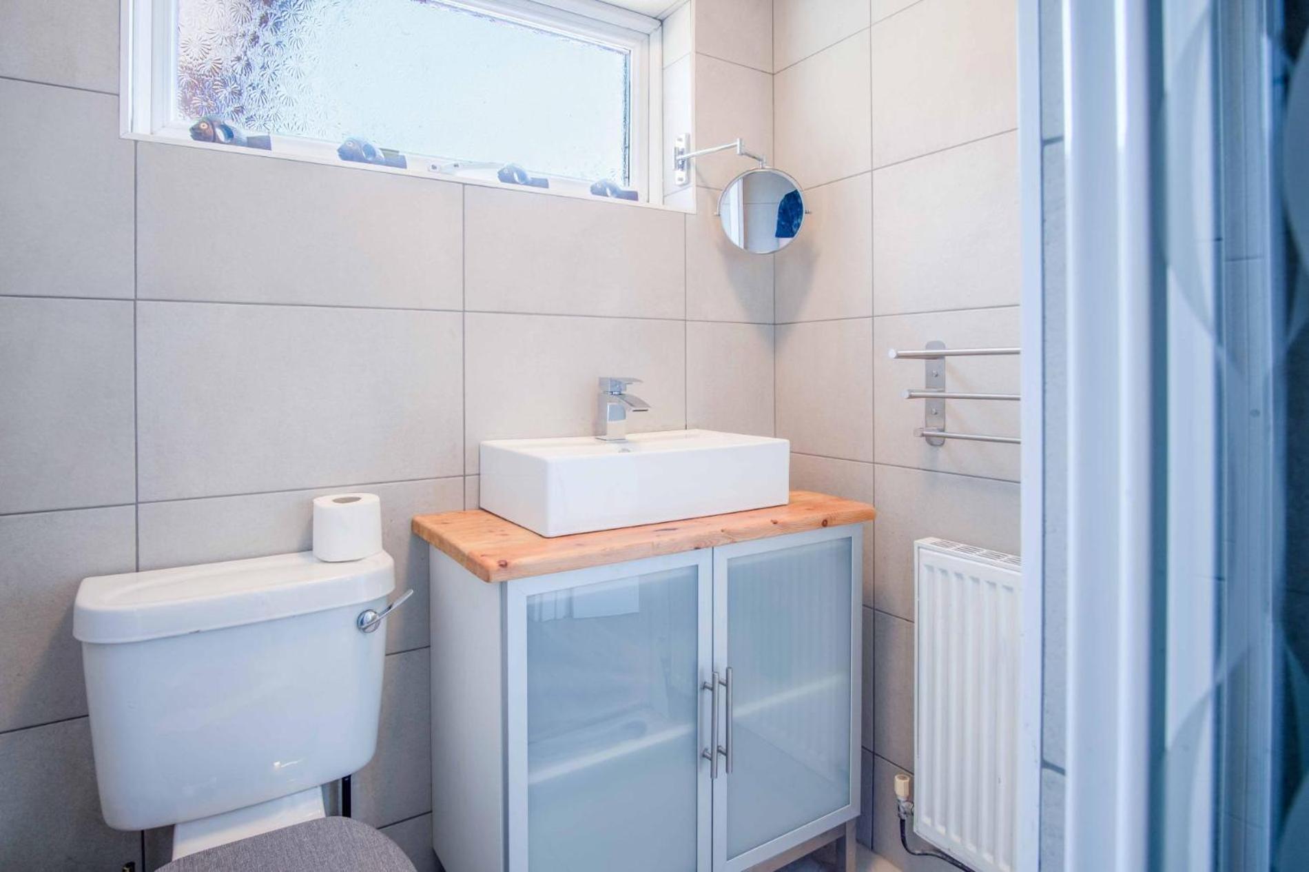 Cosy Cottage - 2 Bedroom Cottage - Mumbles