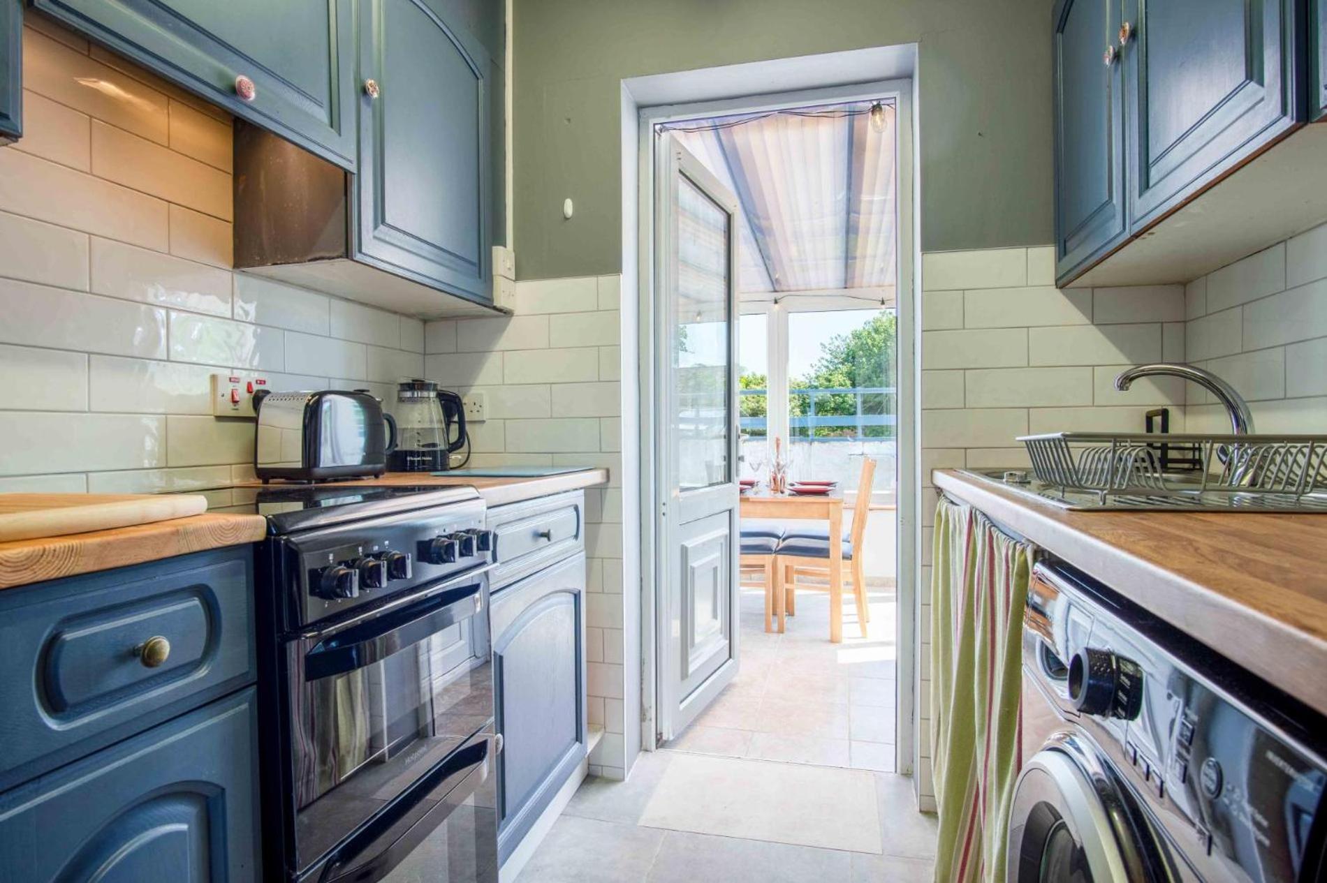 Cosy Cottage - 2 Bedroom Cottage - Mumbles