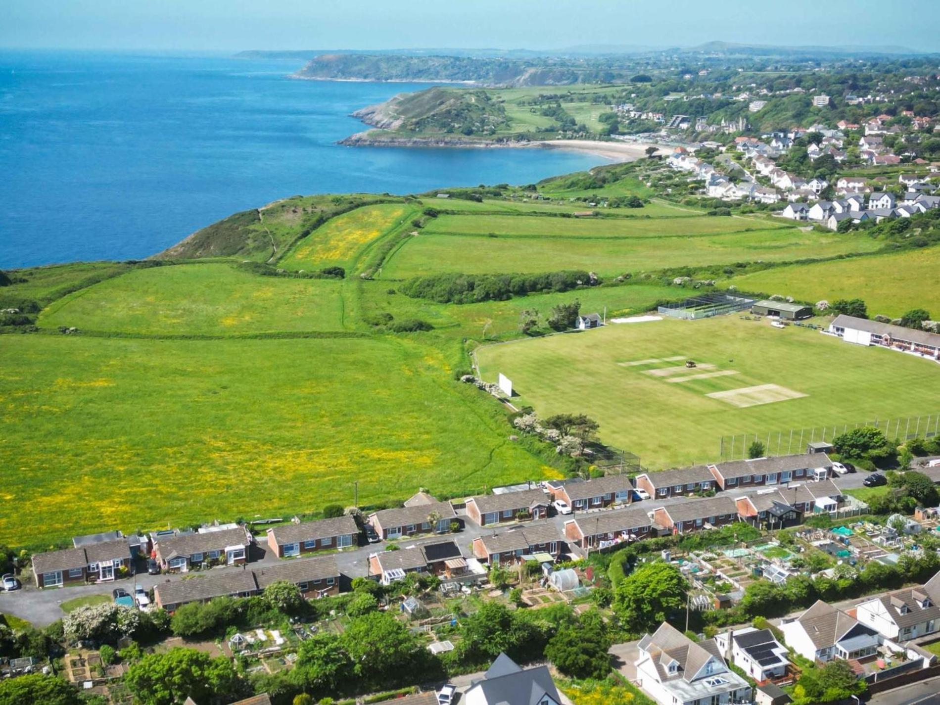 Cosy Cottage - 2 Bedroom Cottage - Mumbles