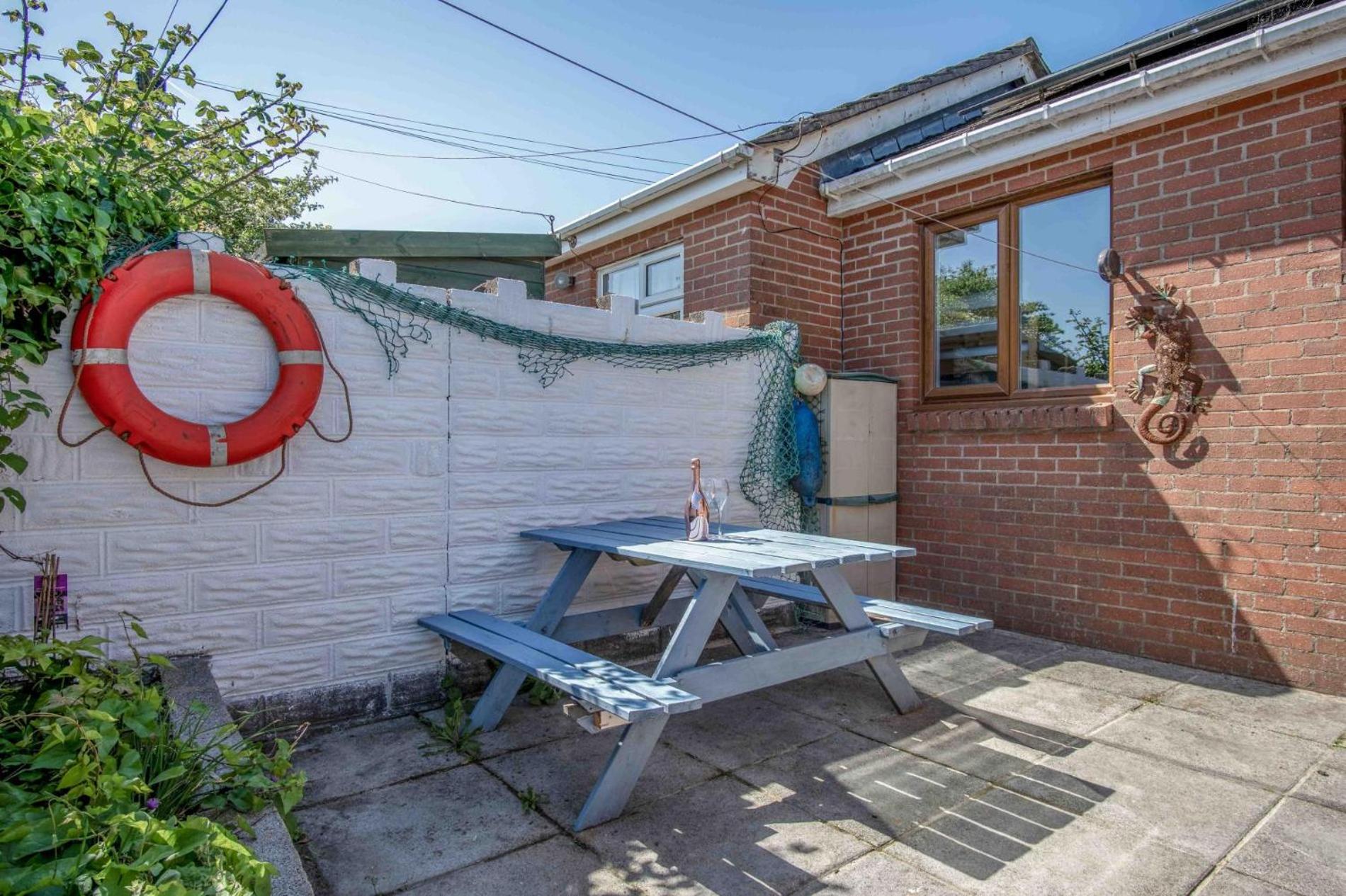 Cosy Cottage - 2 Bedroom Cottage - Mumbles