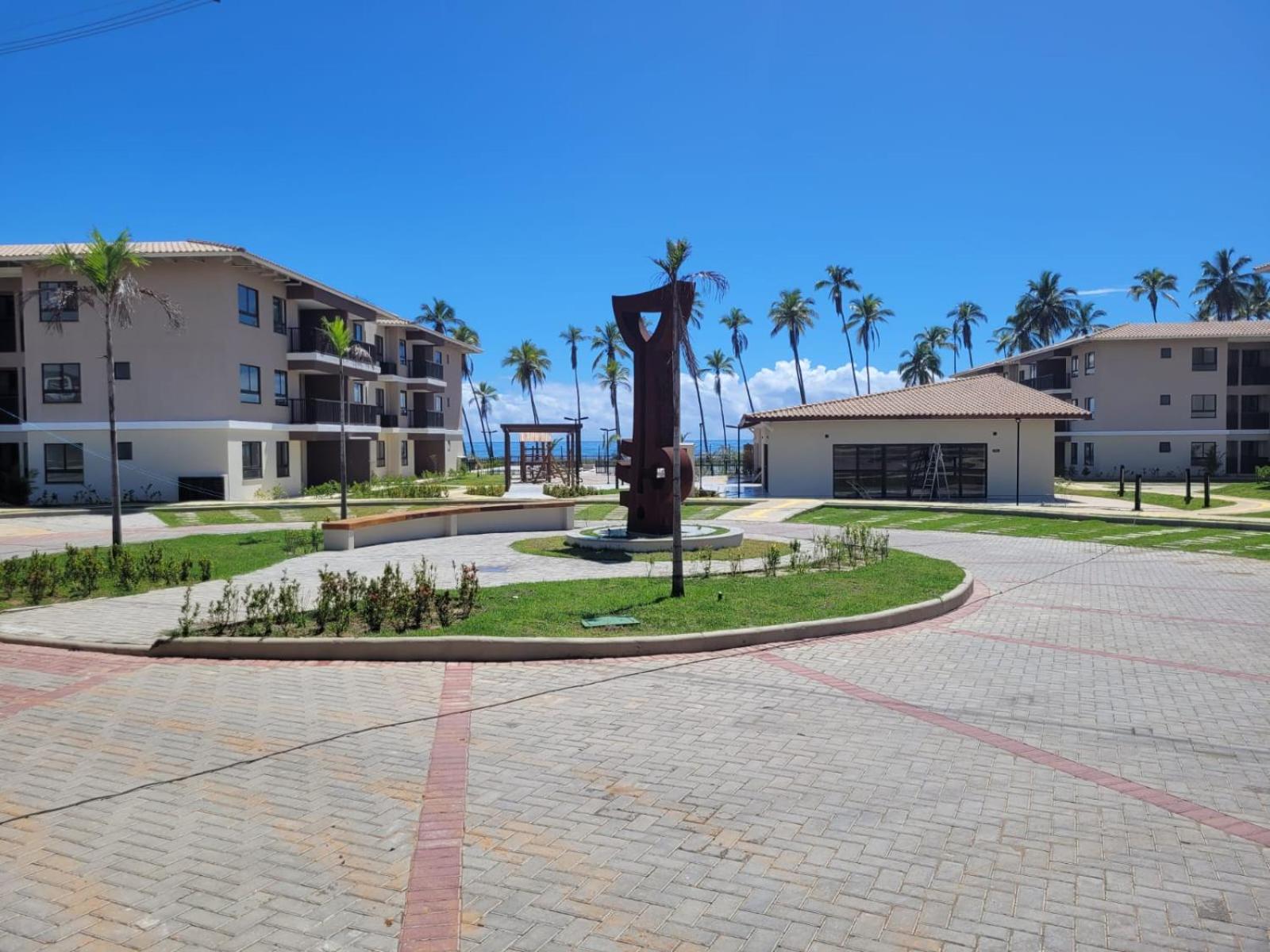 Apê pé na areia Ilhéus - beira mar, acesso direto à praia, piscinas, jogos, espaço kids - Vog Marine