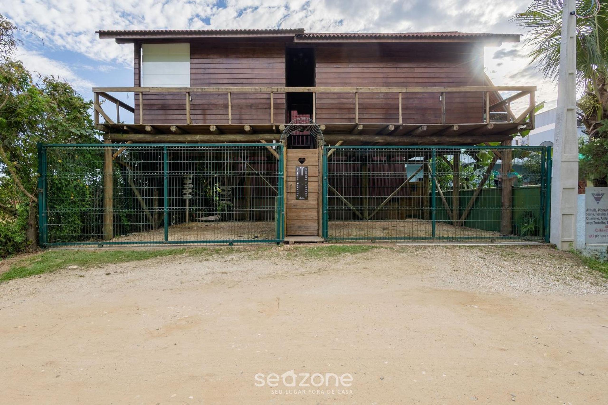 Fully equipped studios near Armação beach and Beto Carrero Park - TRS