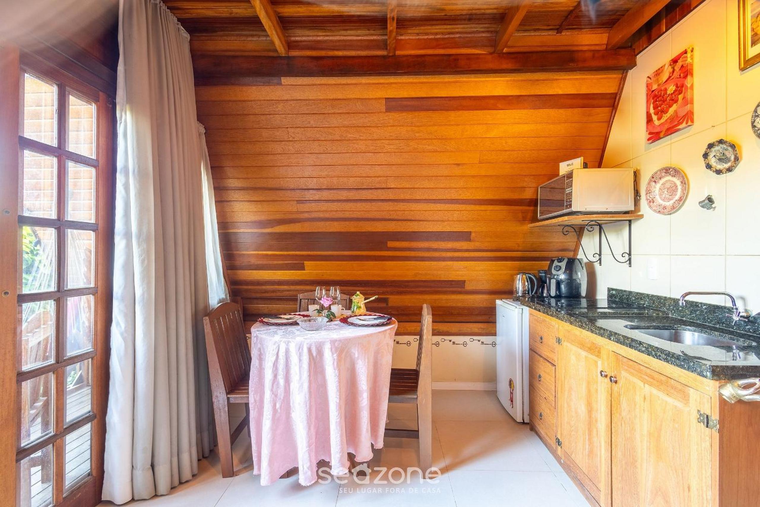 Fully equipped studios near Armação beach and Beto Carrero Park - TRS