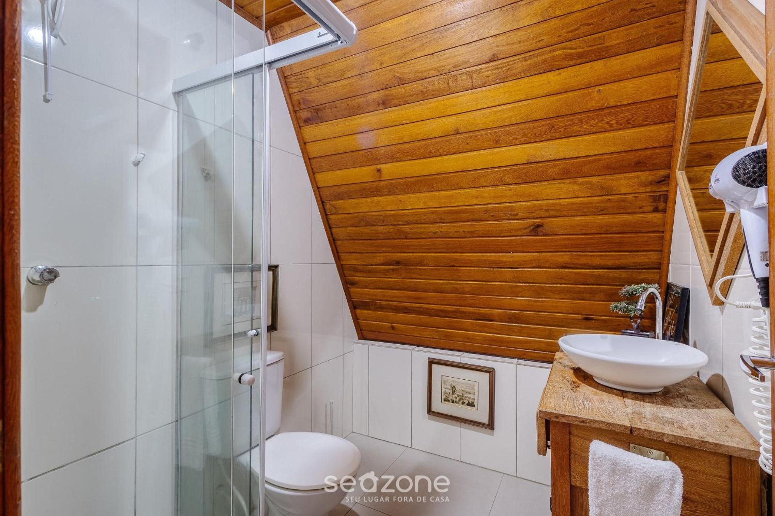 Fully equipped studios near Armação beach and Beto Carrero Park - TRS