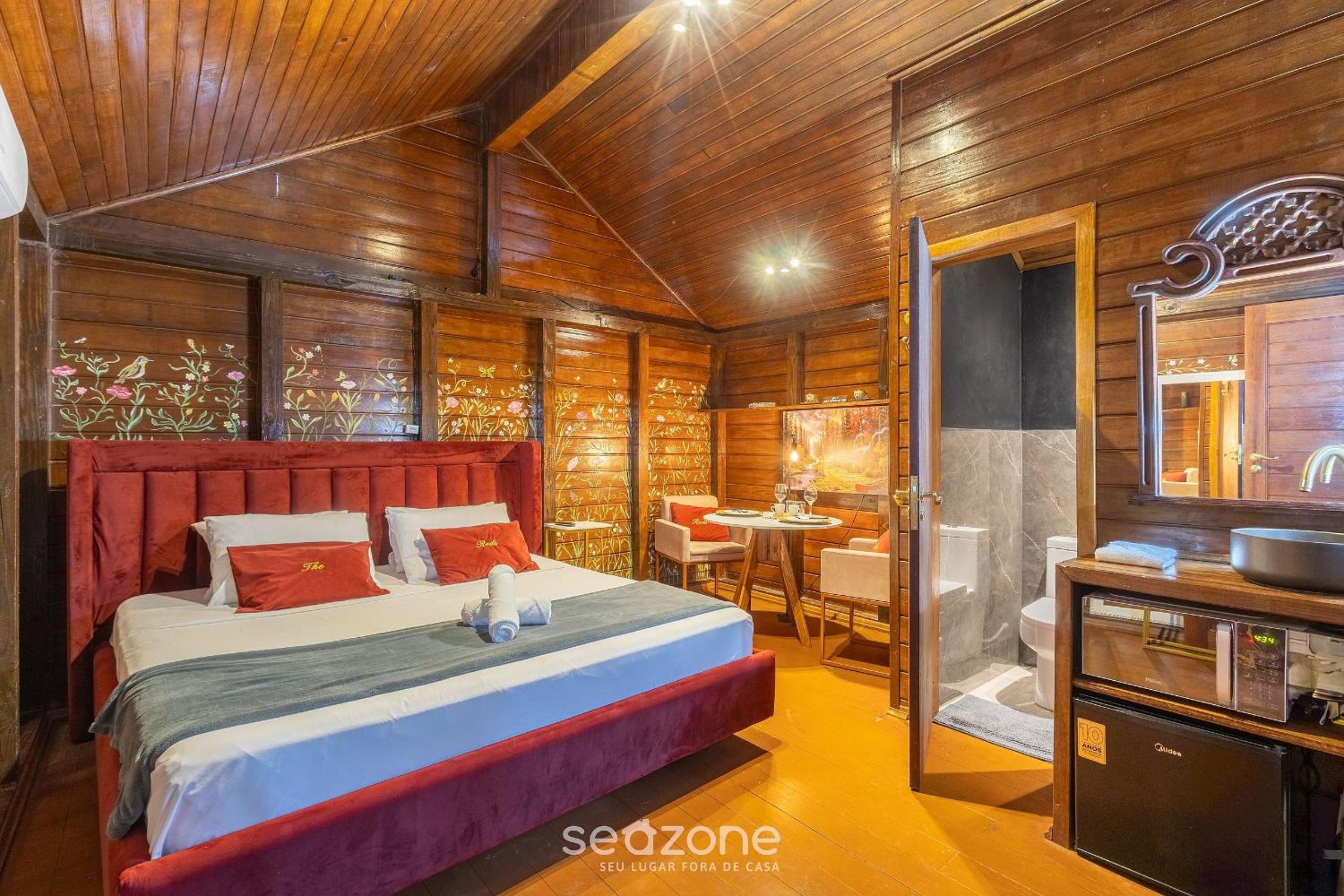 Fully equipped studios near Armação beach and Beto Carrero Park - TRS