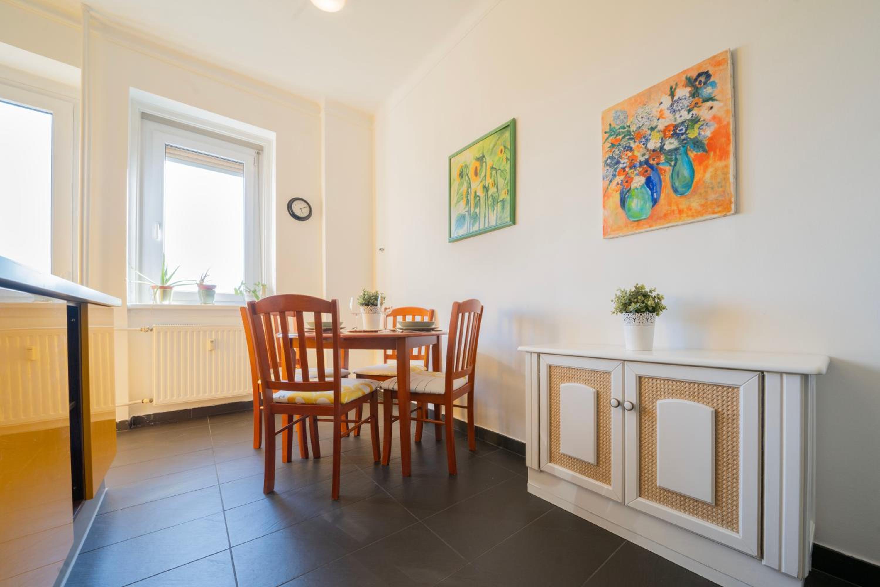 Aurelia Suite -Spacious Apartment with AC and Panoramic Danube Views