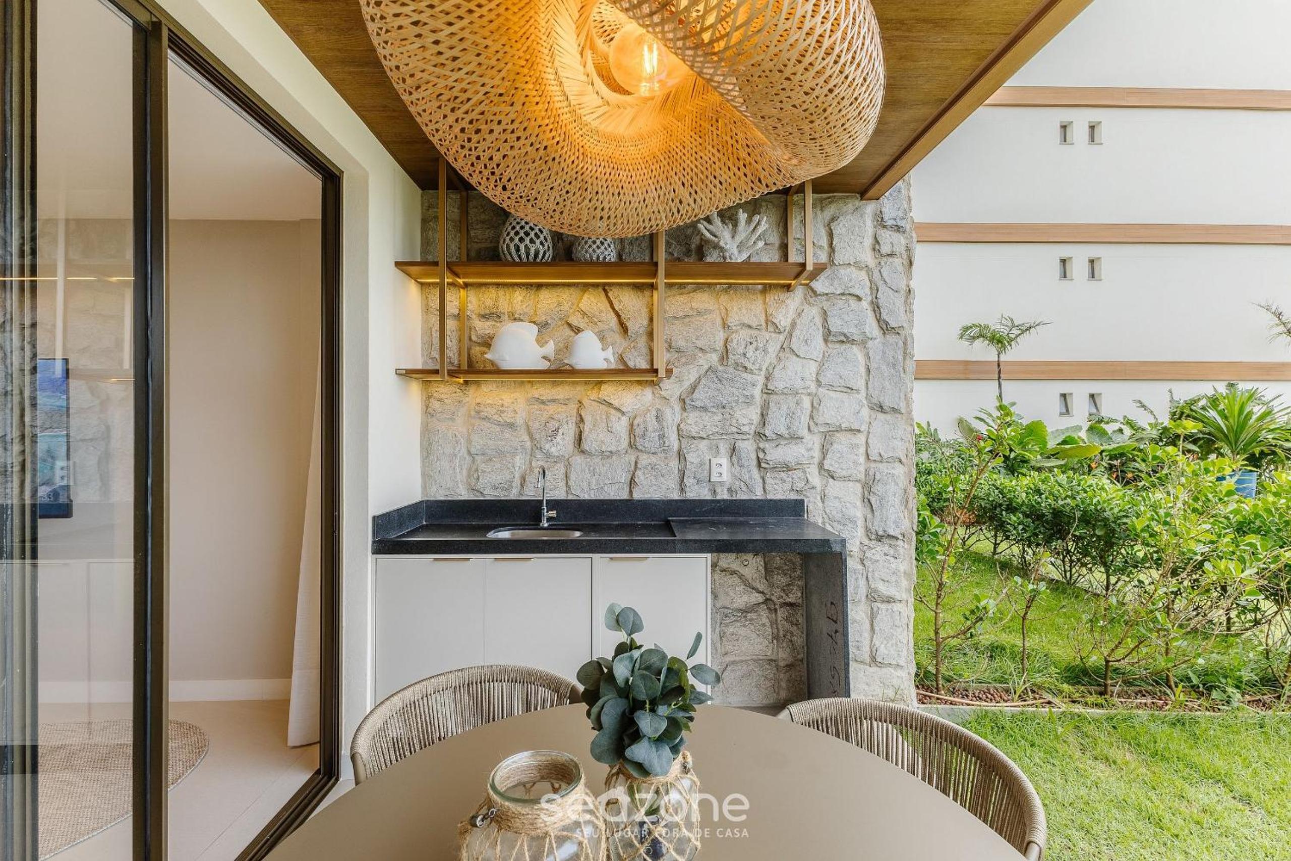 Apartments in a condo with pool on the beachfront in Ilhéus – PET