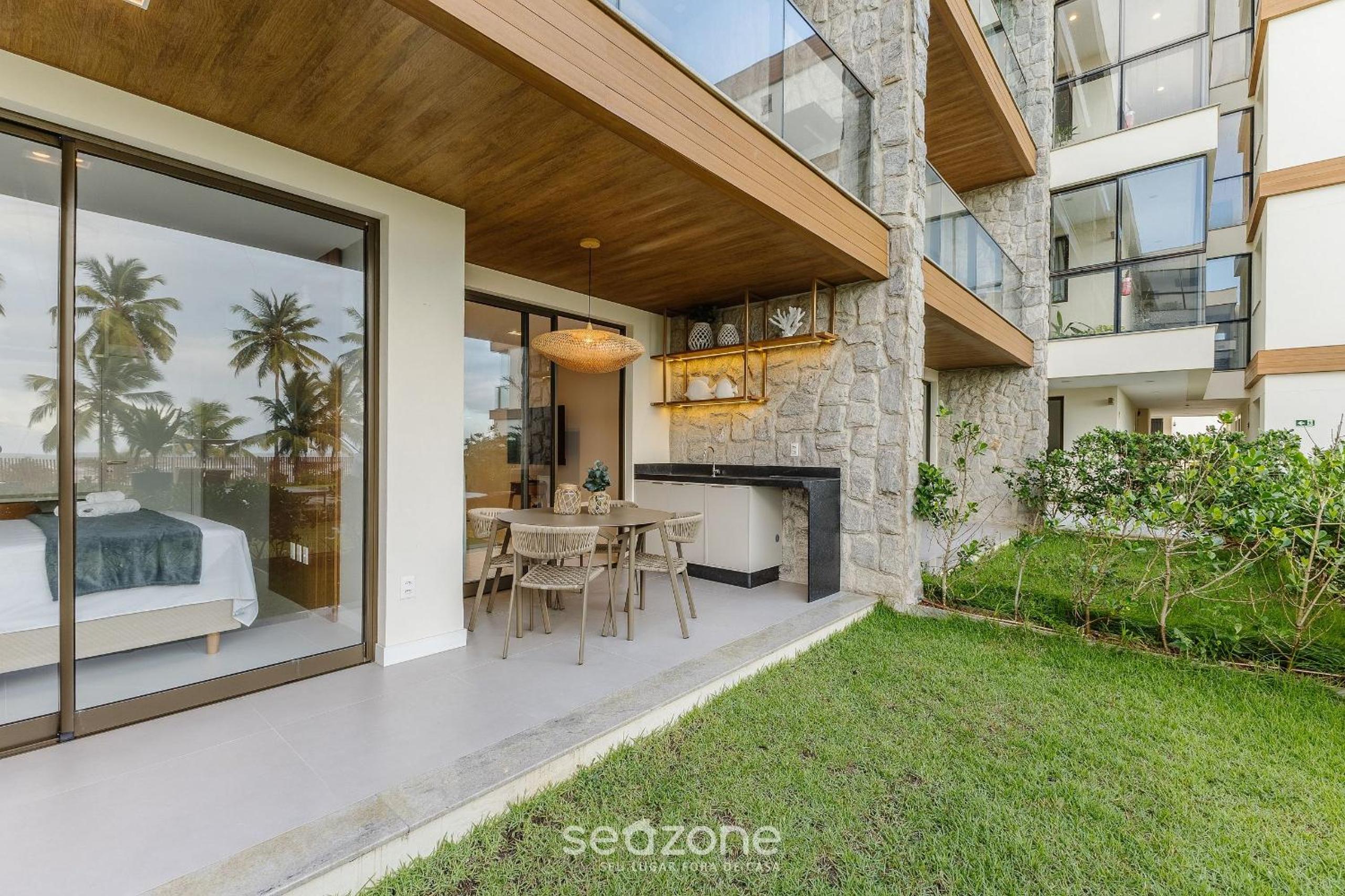 Apartments in a condo with pool on the beachfront in Ilhéus – PET