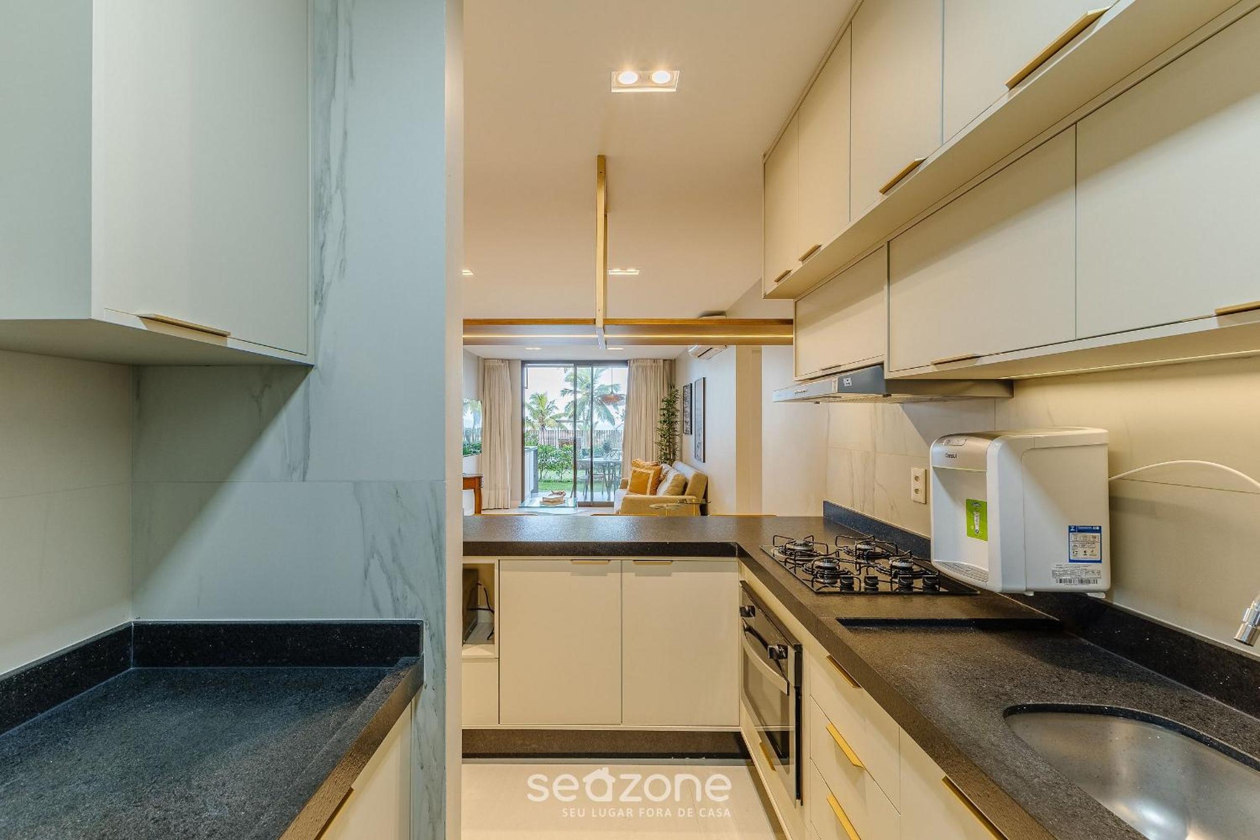 Apartments in a condo with pool on the beachfront in Ilhéus – PET