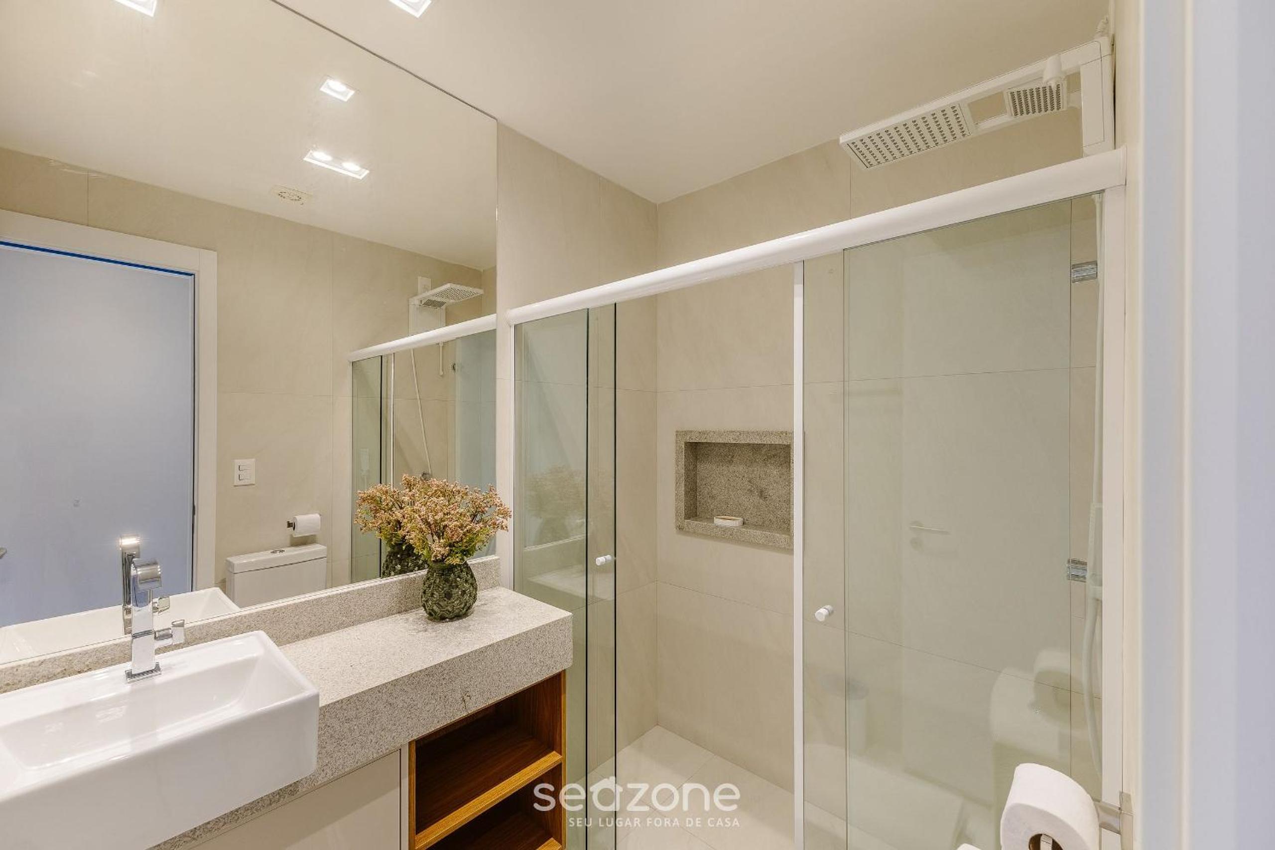 Apartments in a condo with pool on the beachfront in Ilhéus – PET