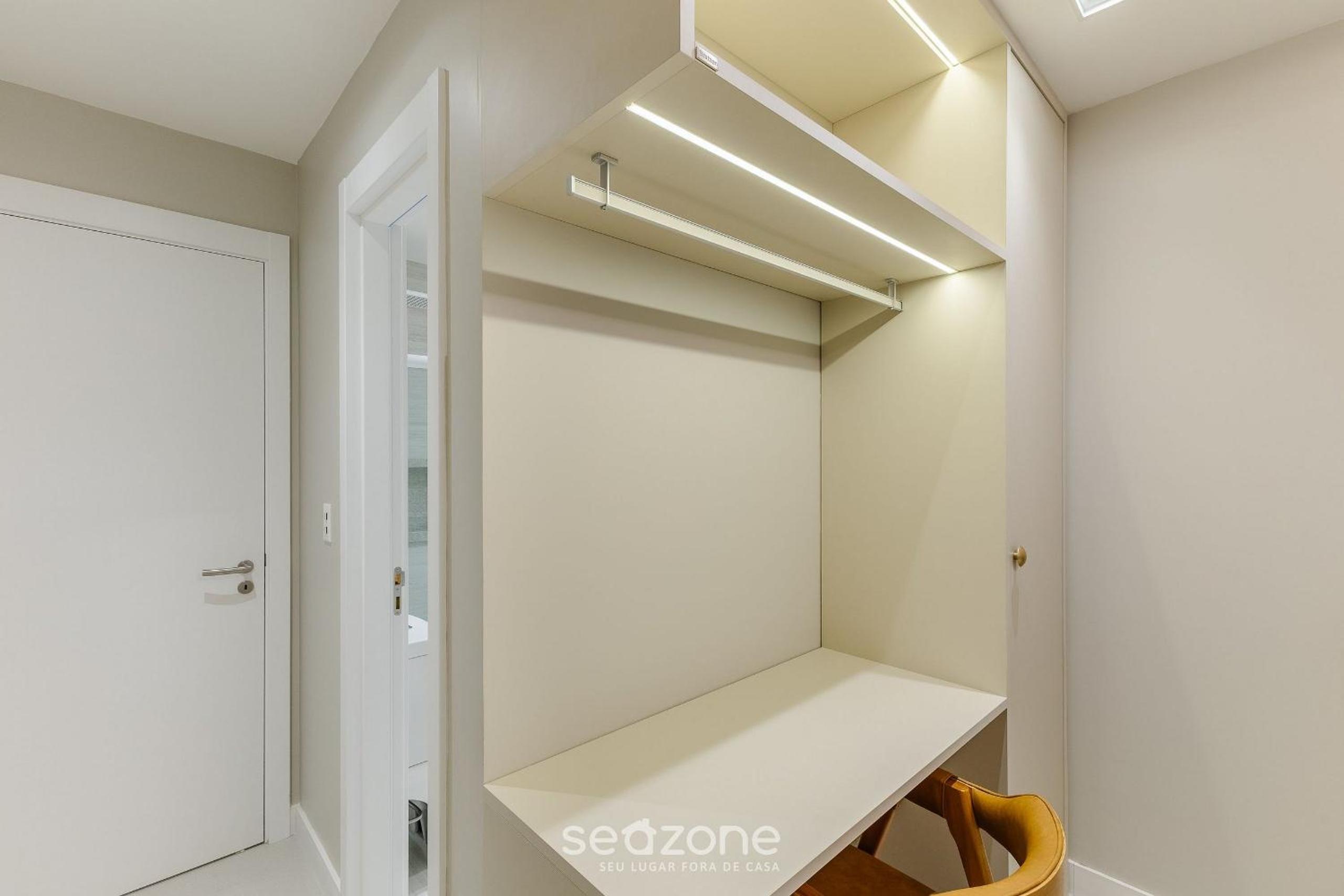 Apartments in a condo with pool on the beachfront in Ilhéus – PET