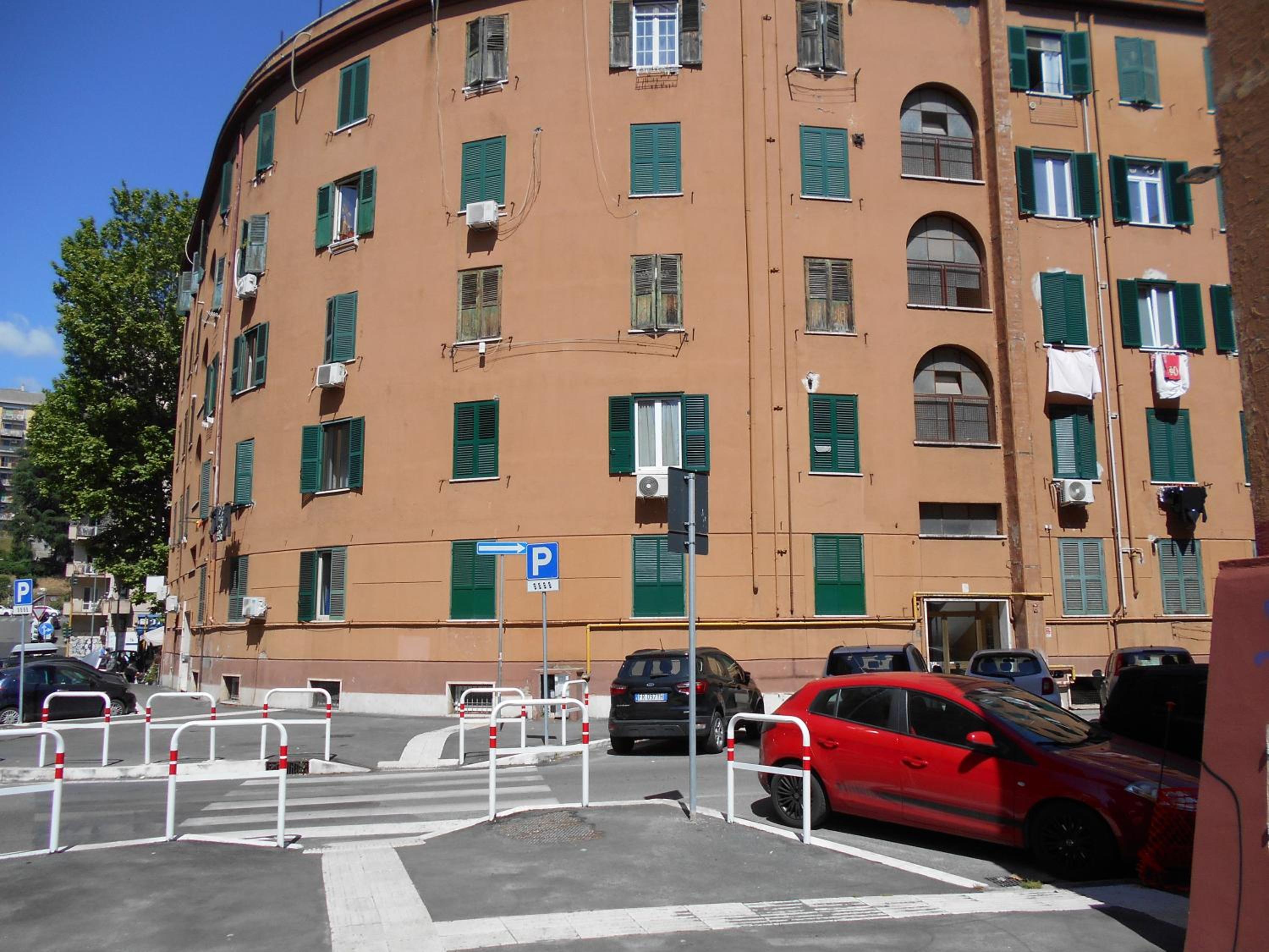 Domus Iarovalvi