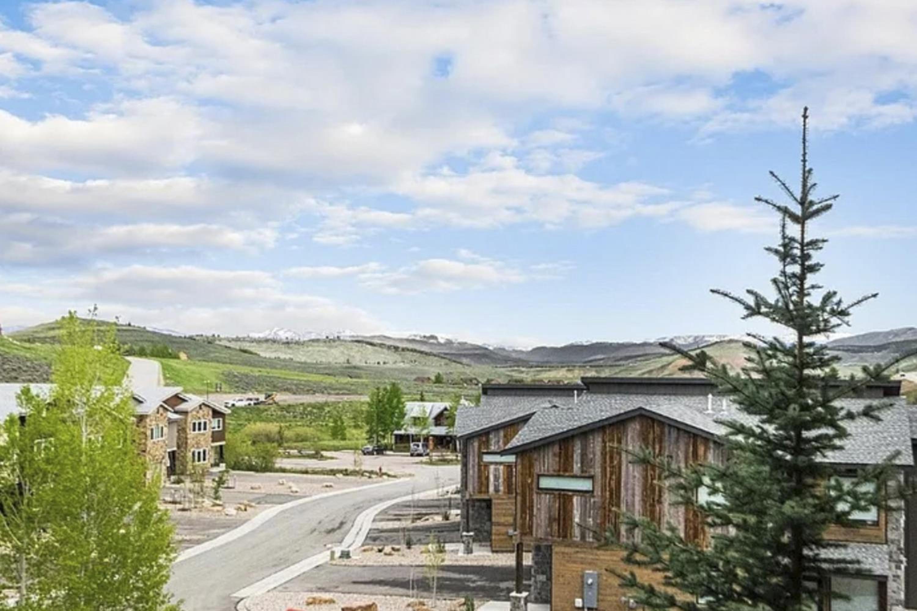 Slopeside Granby Condo Wake, Ski, Soak, Repeat!