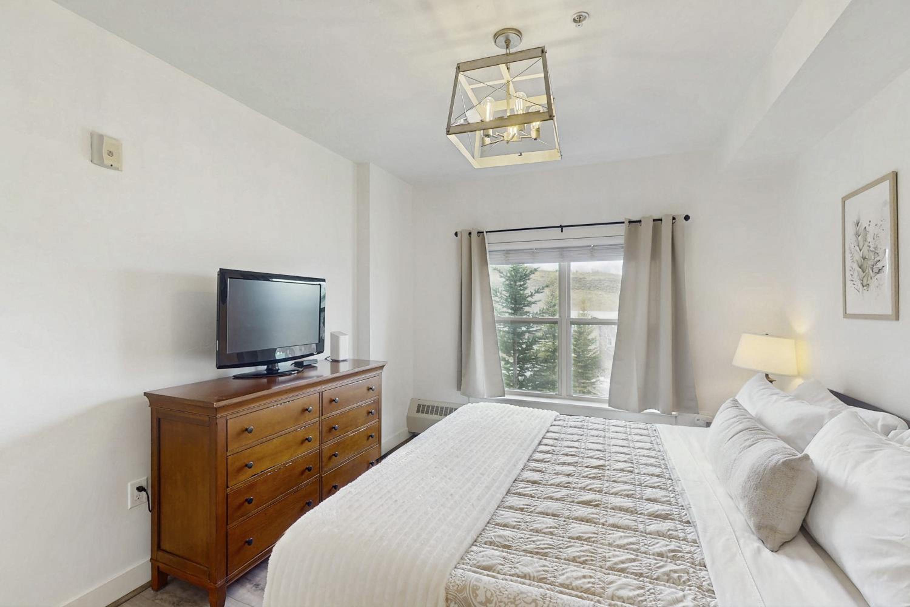 Slopeside Granby Condo Wake, Ski, Soak, Repeat!