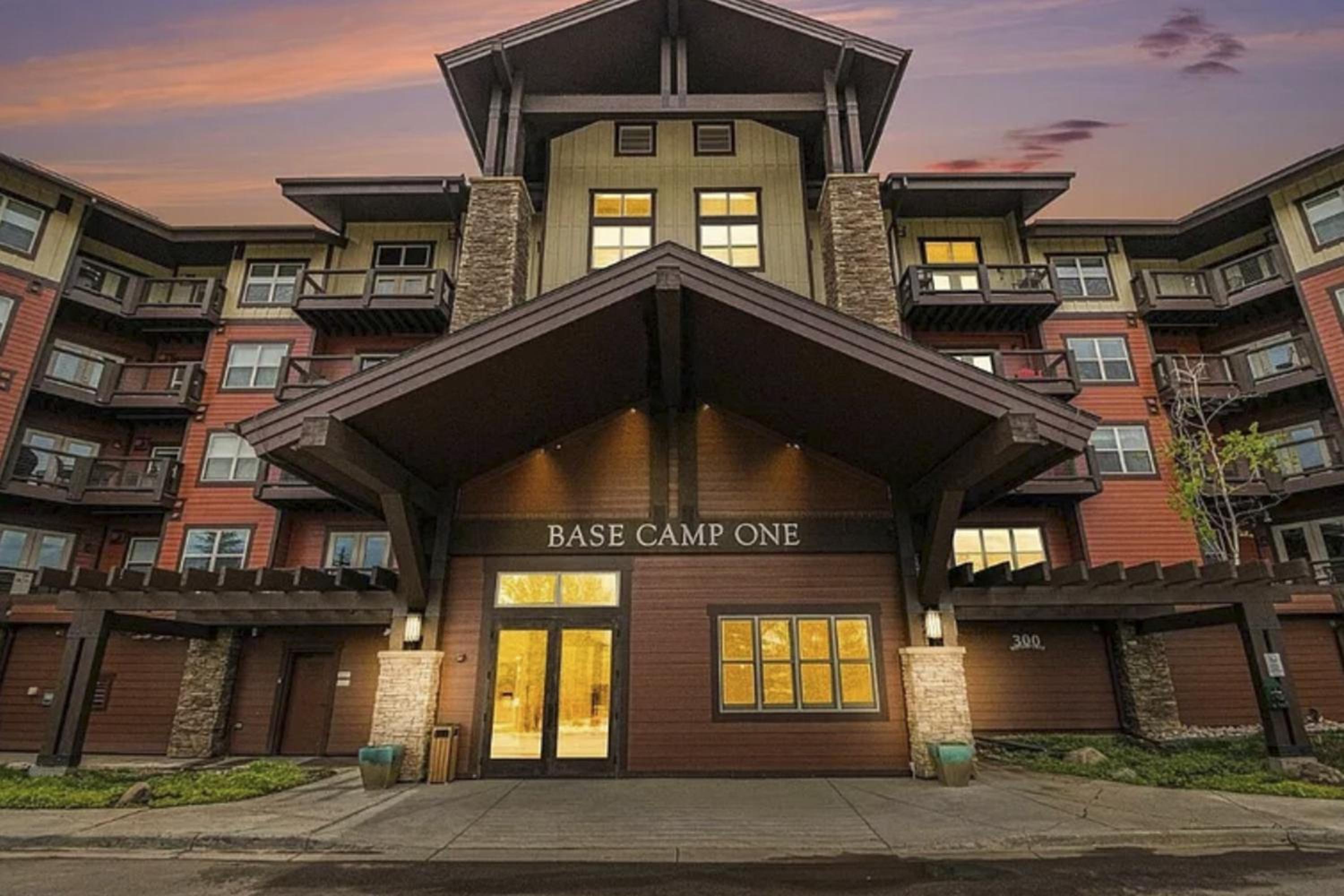 Slopeside Granby Condo Wake, Ski, Soak, Repeat!