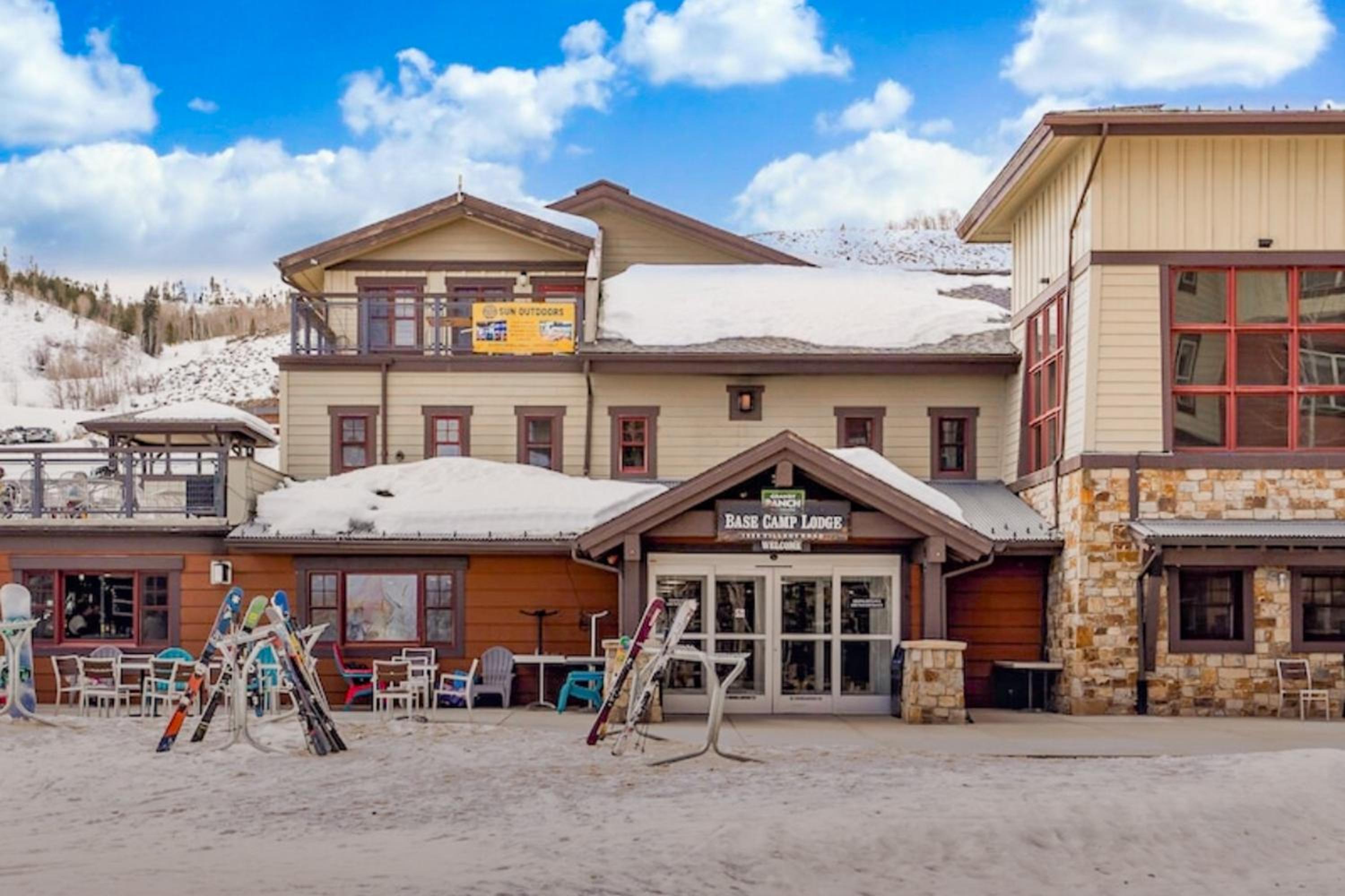 Slopeside Granby Condo Wake, Ski, Soak, Repeat!