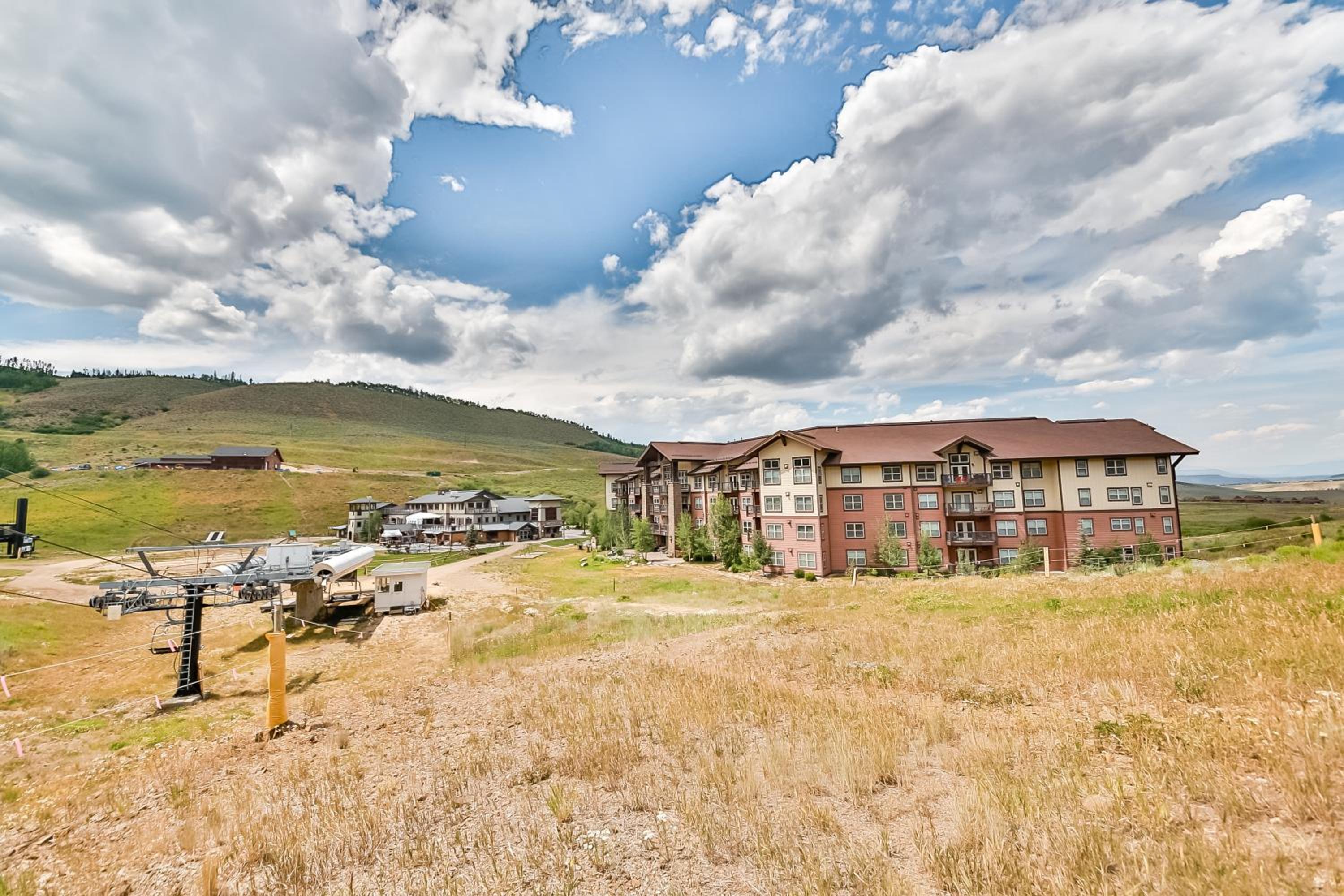 Slopeside Granby Condo Wake, Ski, Soak, Repeat!