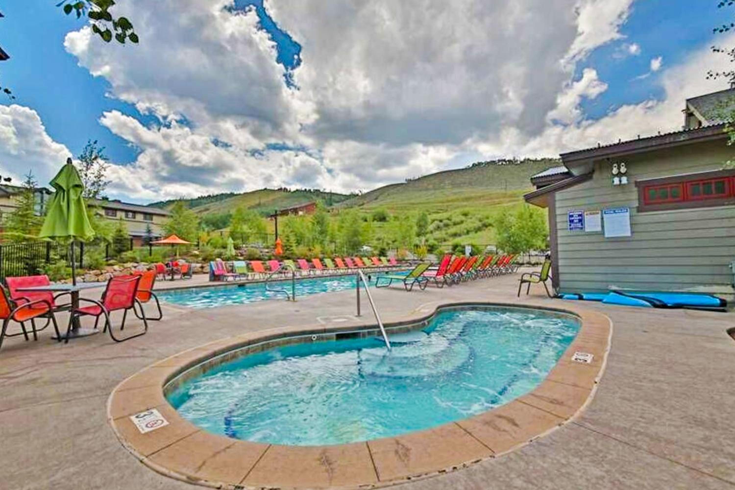 Slopeside Granby Condo Wake, Ski, Soak, Repeat!