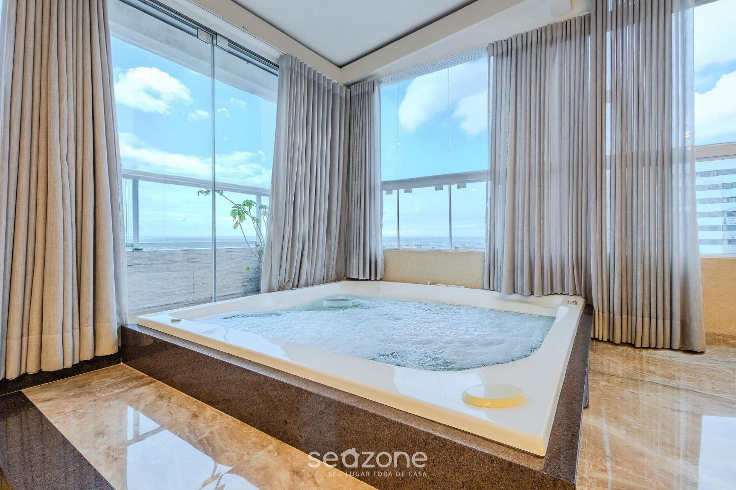 Luxury penthouse w/ jacuzzi in Brasília BCY2001