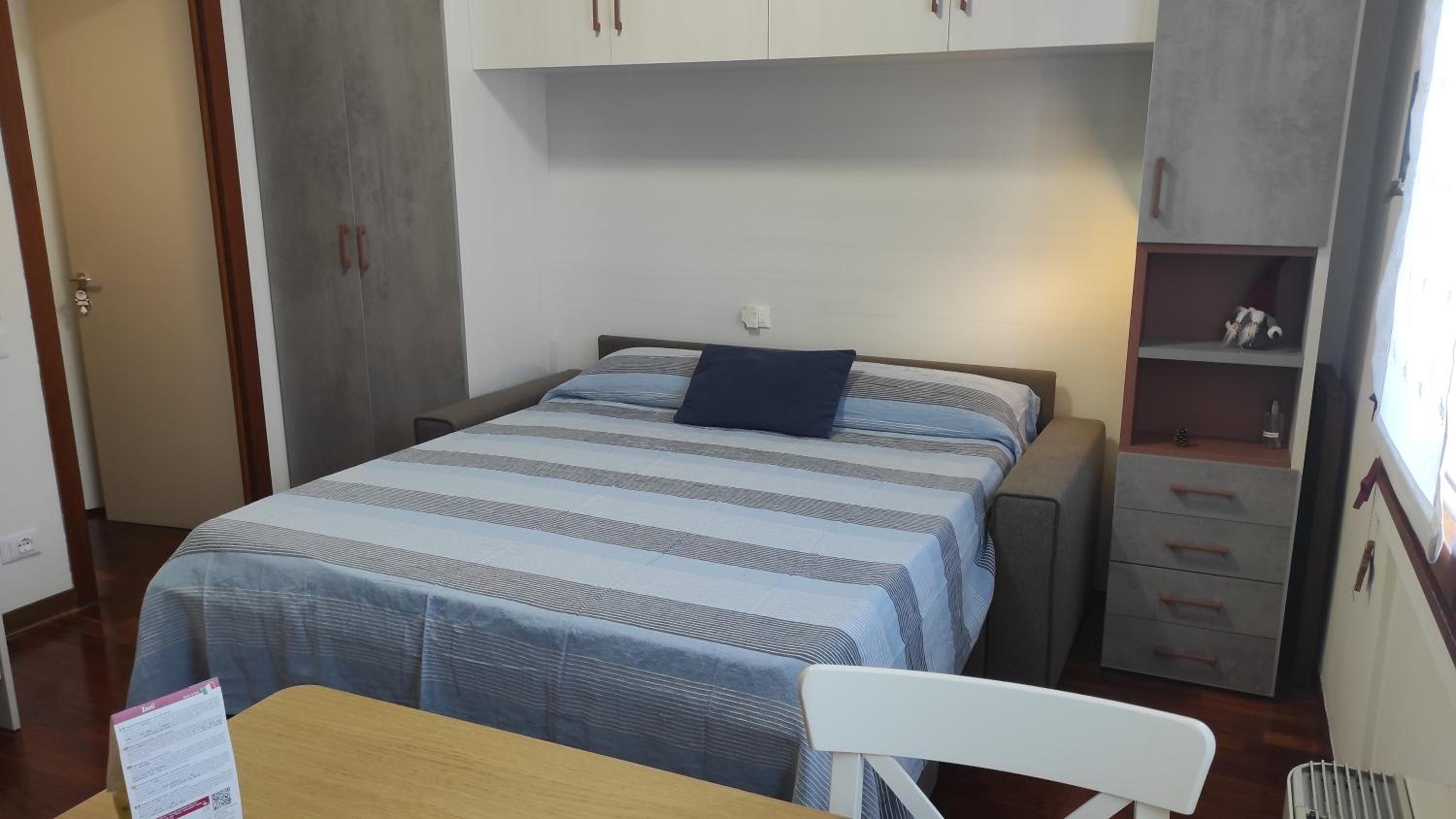 Nido in centro - no ztl - zona Università, piano 1 con ascensore, clima e wi-fi - Keki