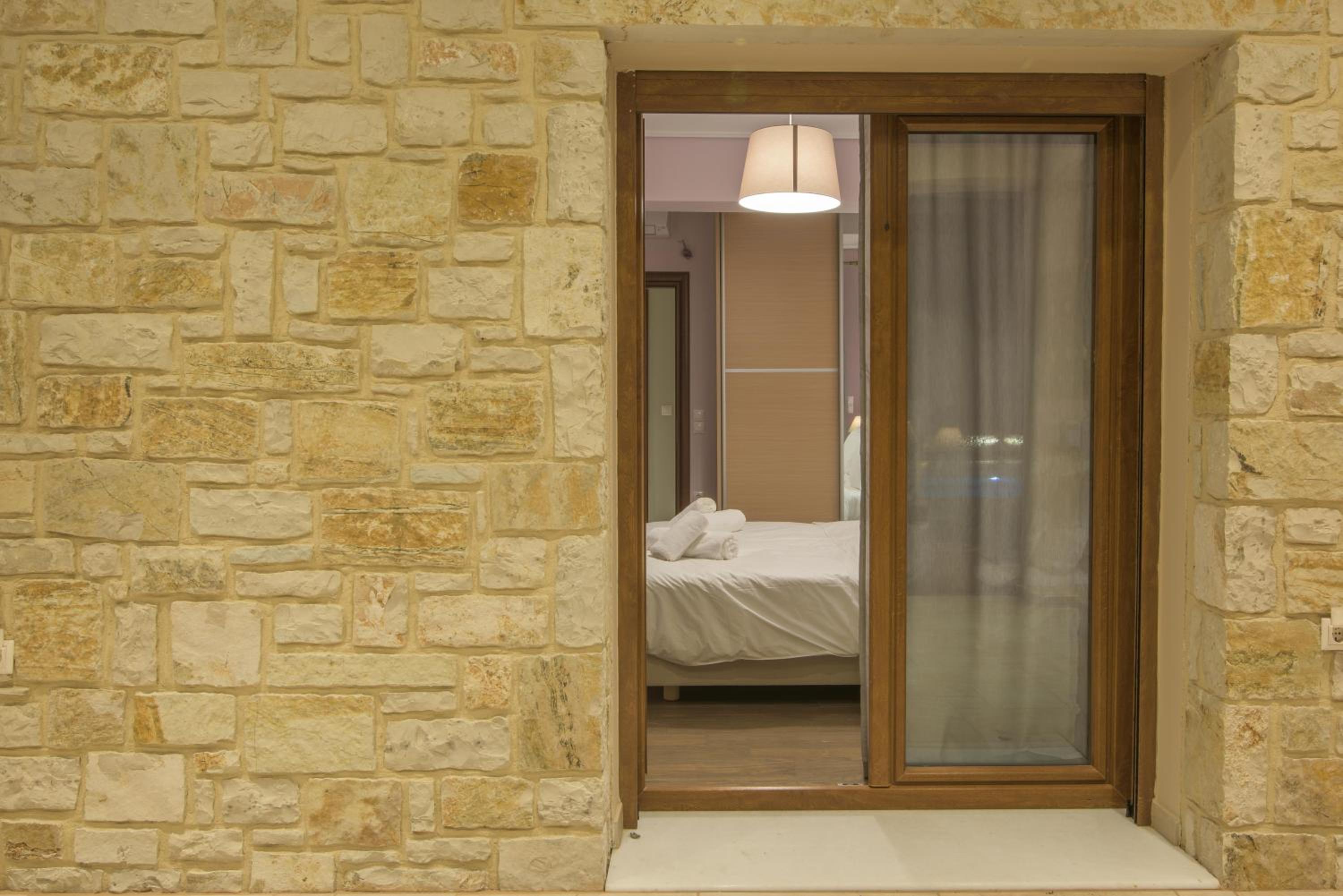 Petra Luxury Rooms and Apartments view 4