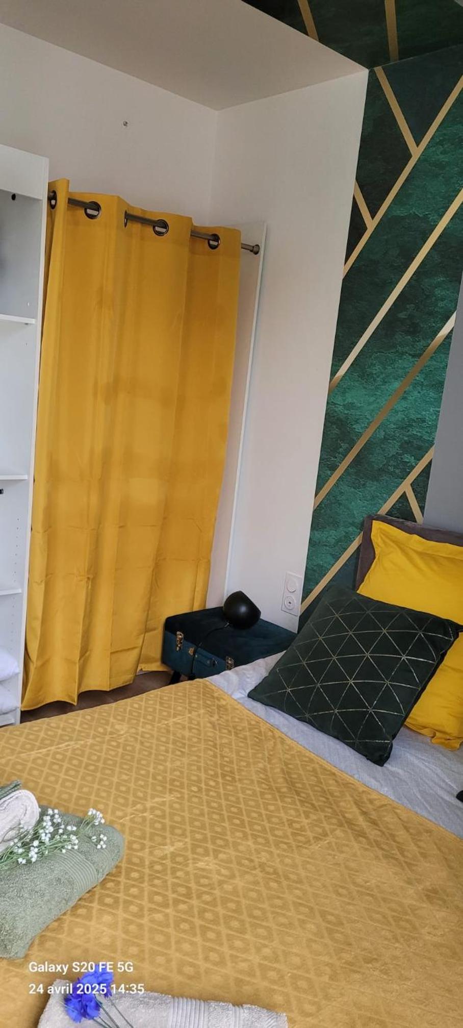 Les Volets Bleus - Au Calme avec petit Jardin et Patio - 3 appartements, photo 20