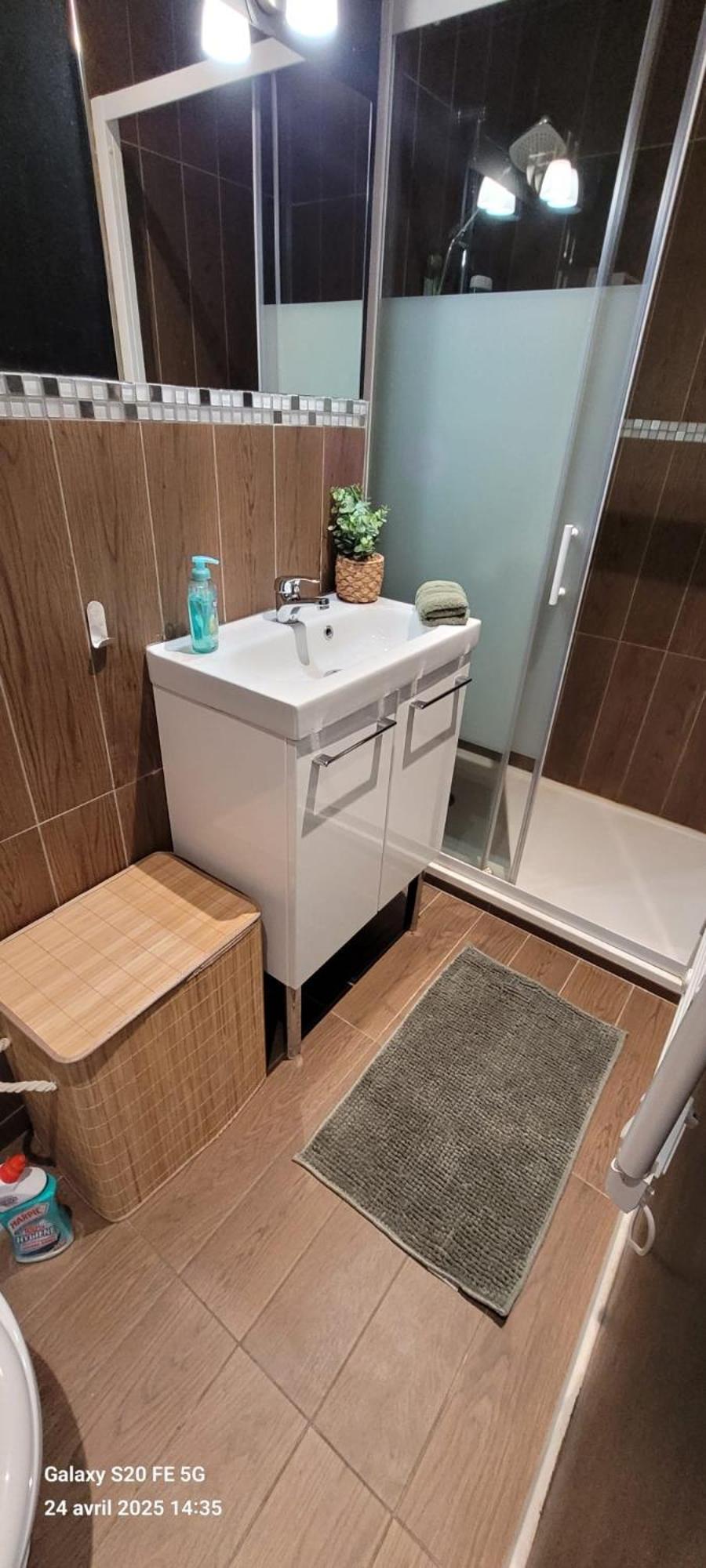 Les Volets Bleus - Au Calme avec petit Jardin et Patio - 3 appartements, photo 36