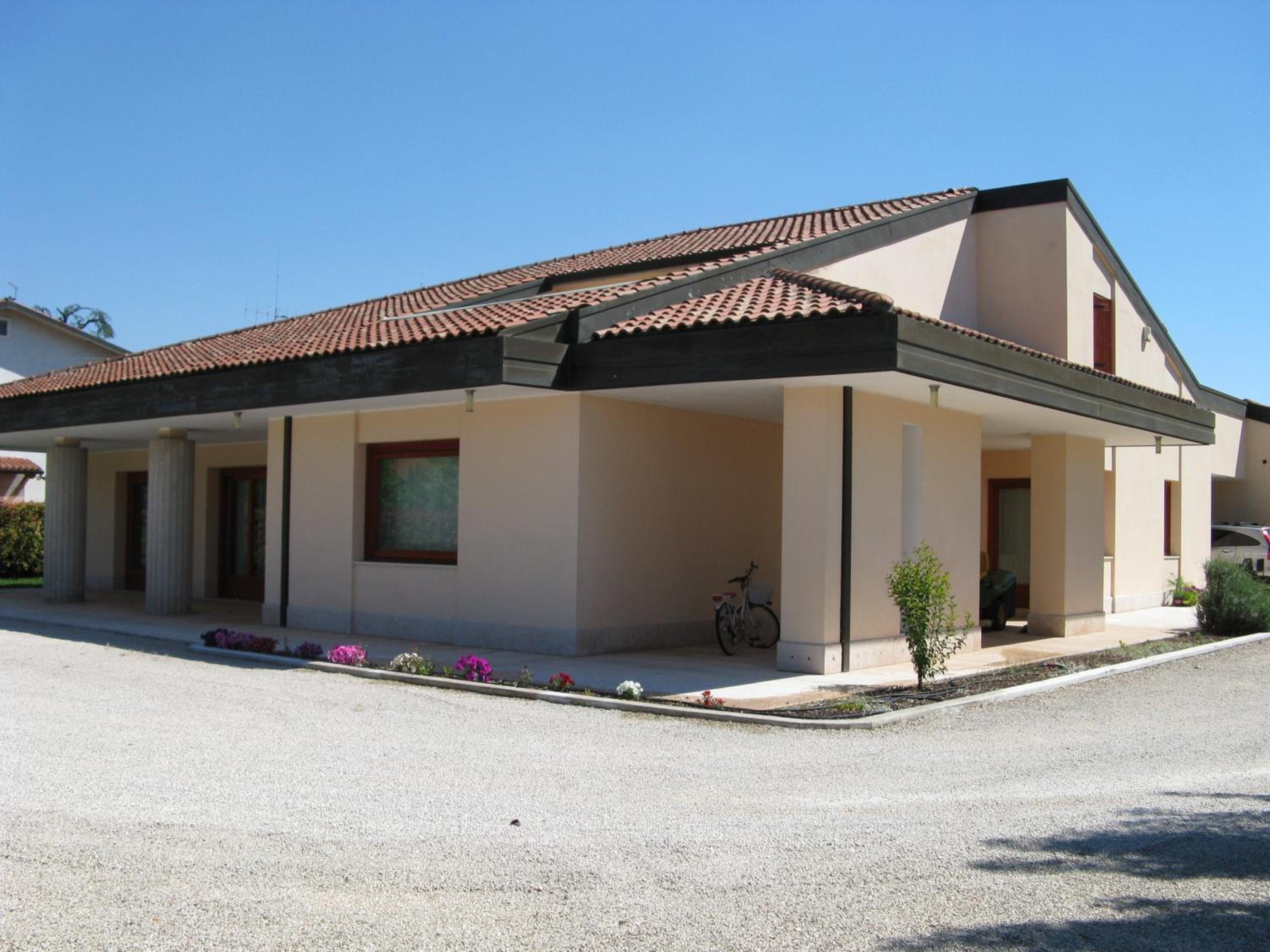 B&B Nelly