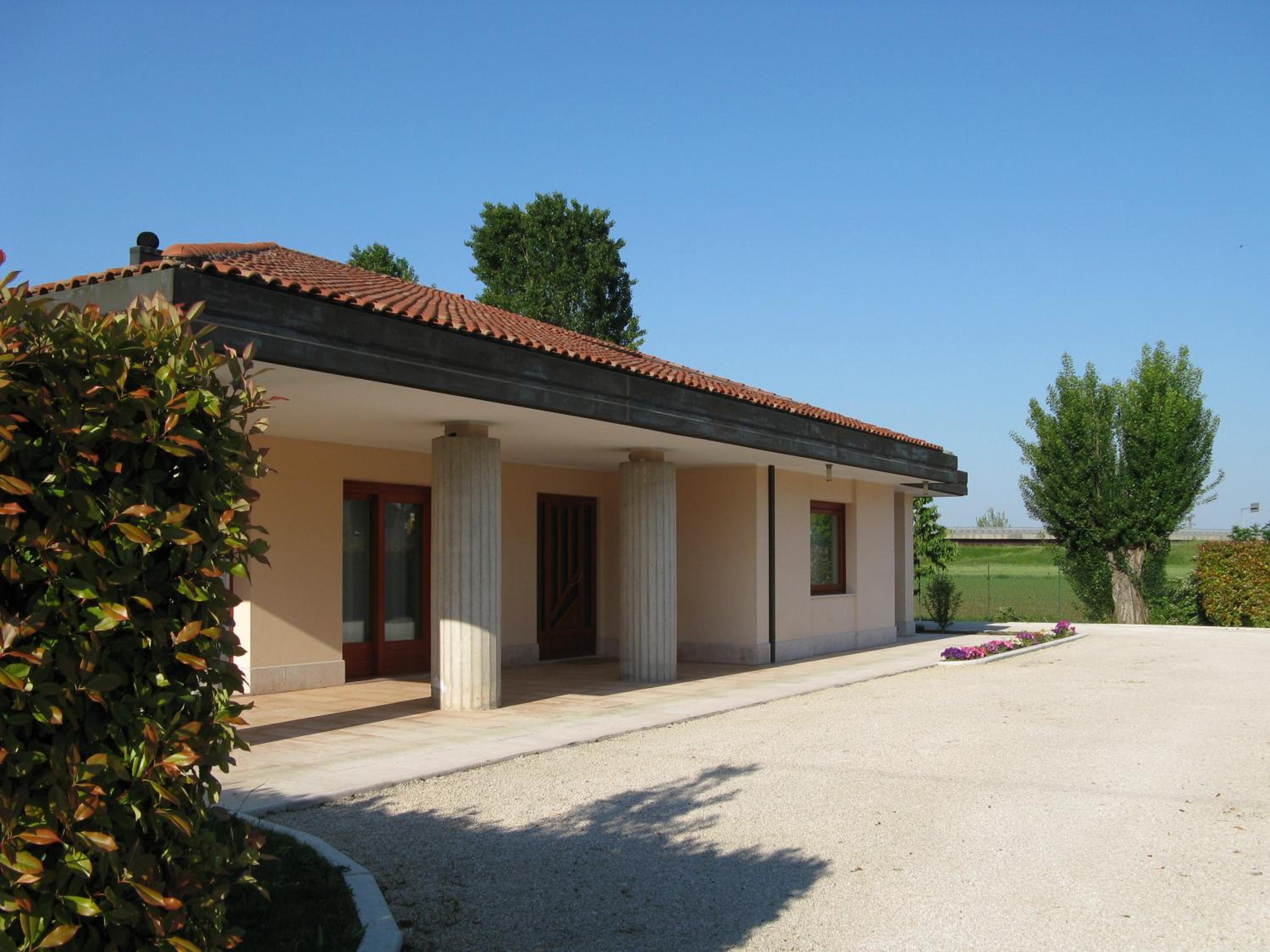 B&B Nelly