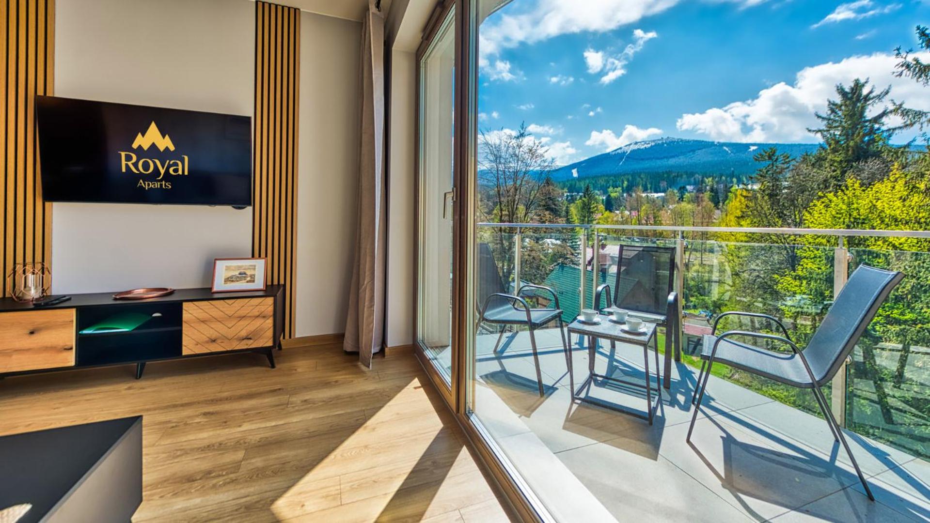 Apartamenty z basenem i saunami STONE HILL RESORT III VIP Centrum by Royal Aparts