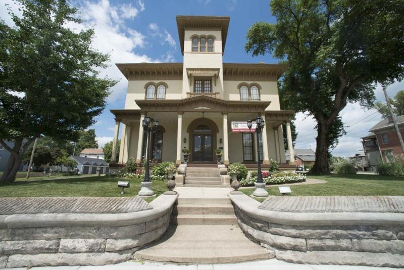 The Pepin Mansion B&B on Mansion Row - 10 min to start of the Bourbon Trail view 4