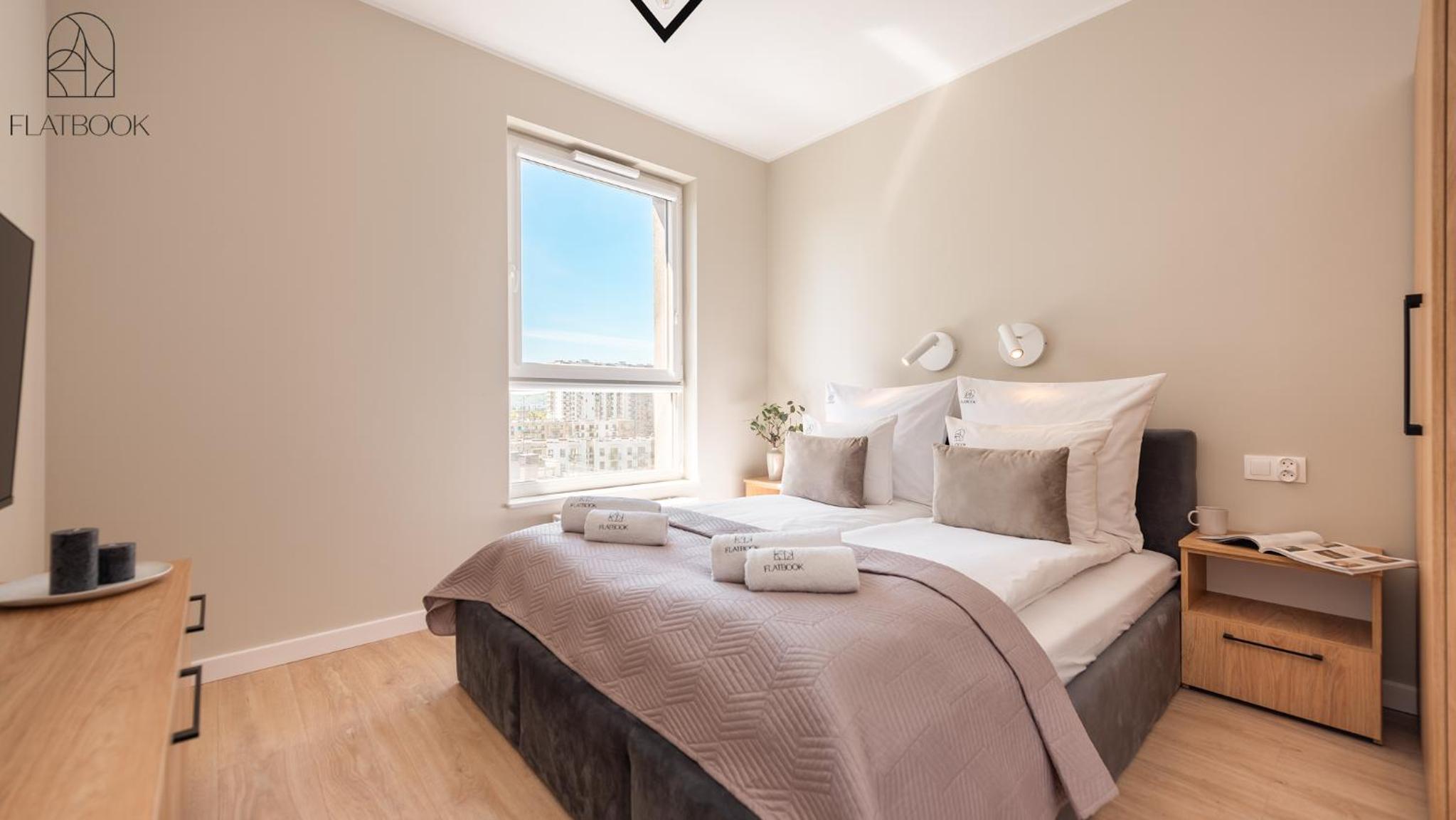Flatbook - Seaside Apartments Nowa Letnica with a Rooftop Viewing Terrace & Gym