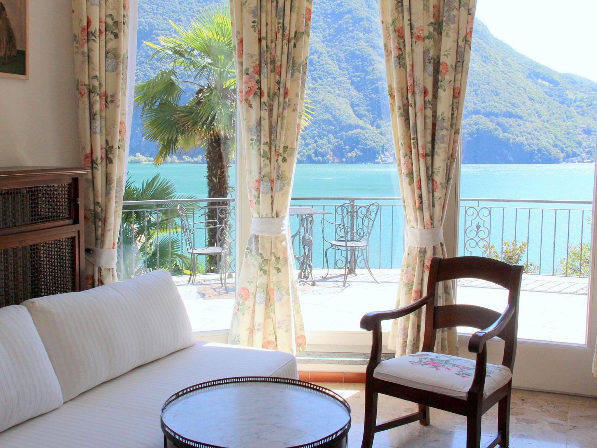 Barony romantic villa