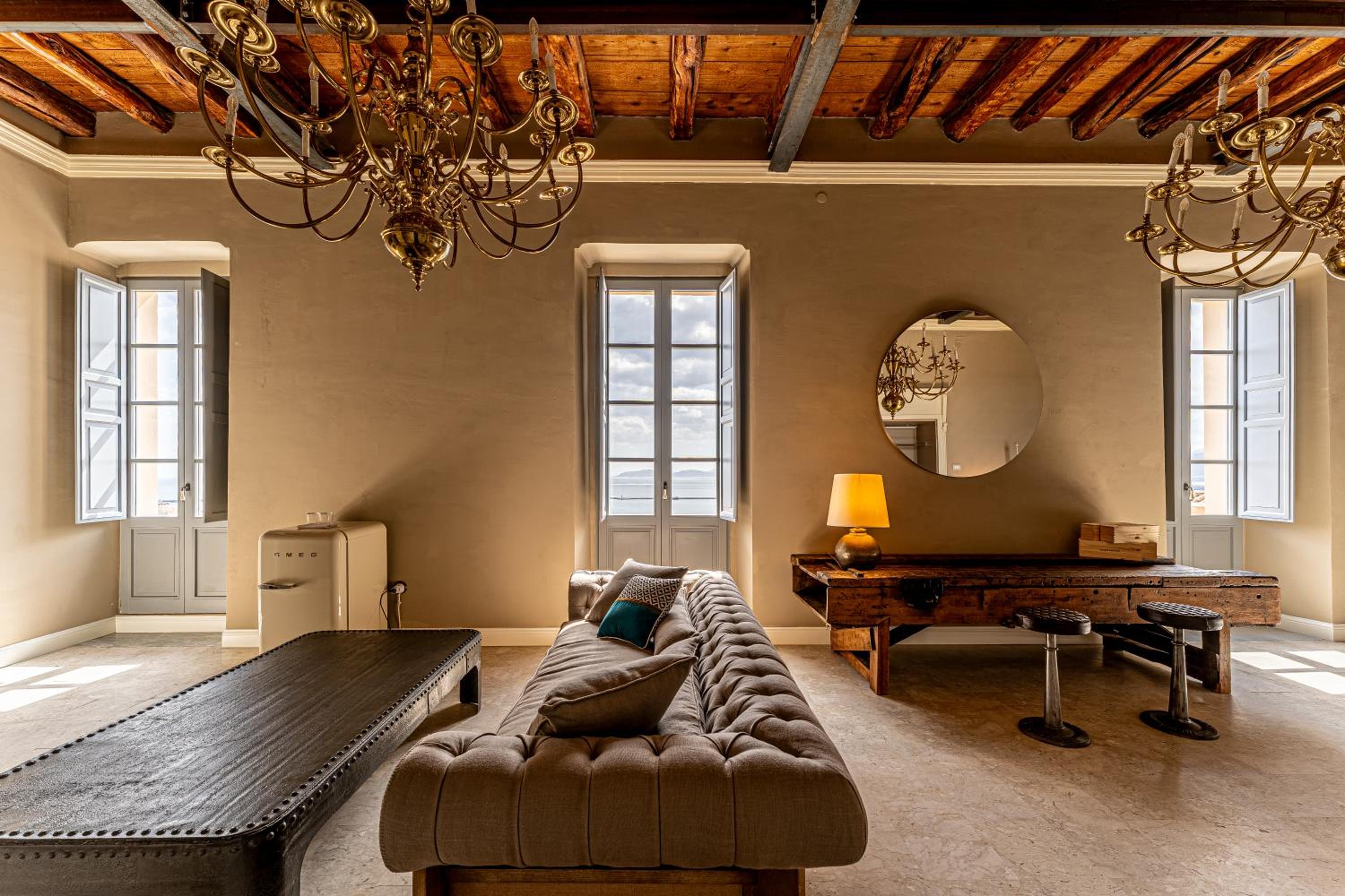 Saint Amand by Palazzo Boyl