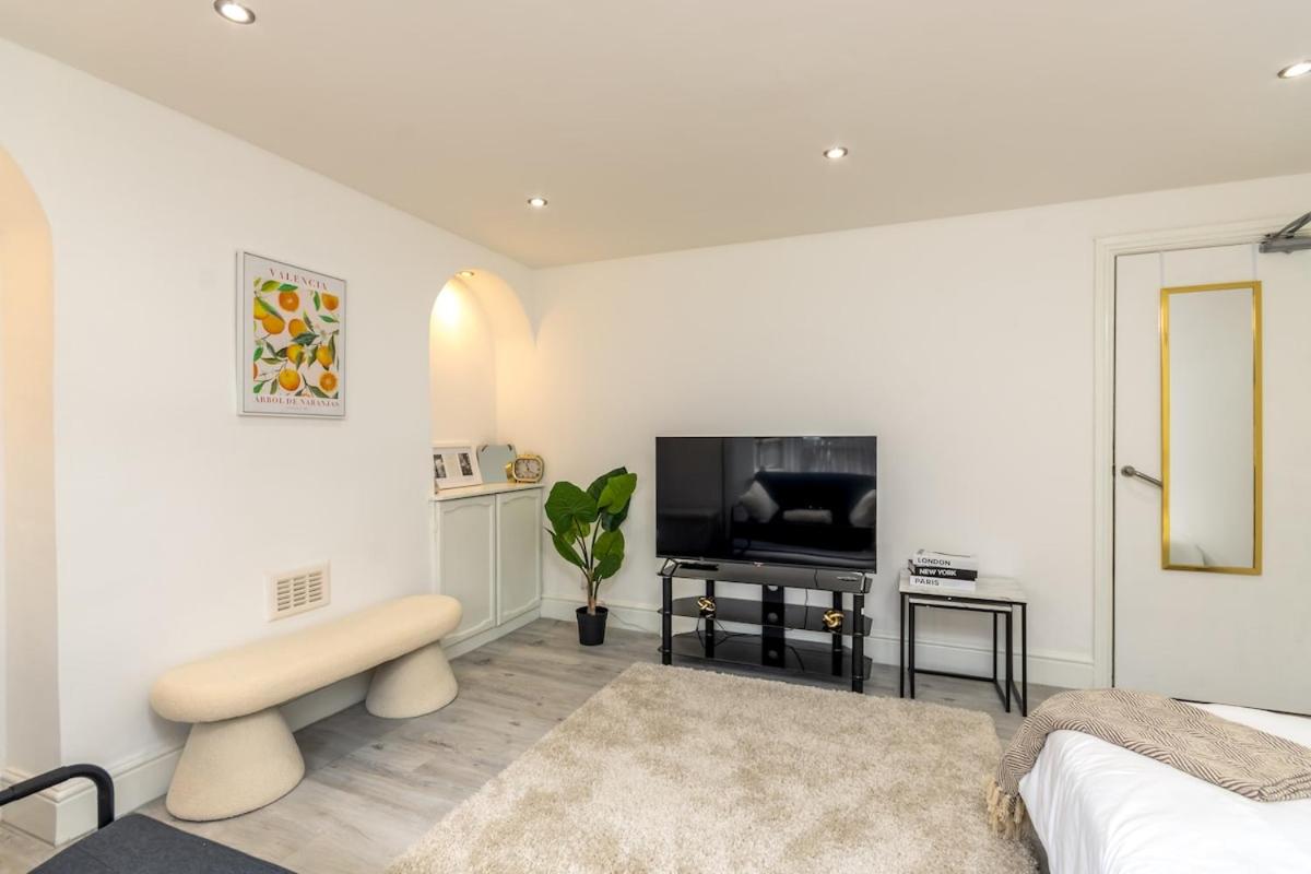 Luxury Long Stay with Free Parking