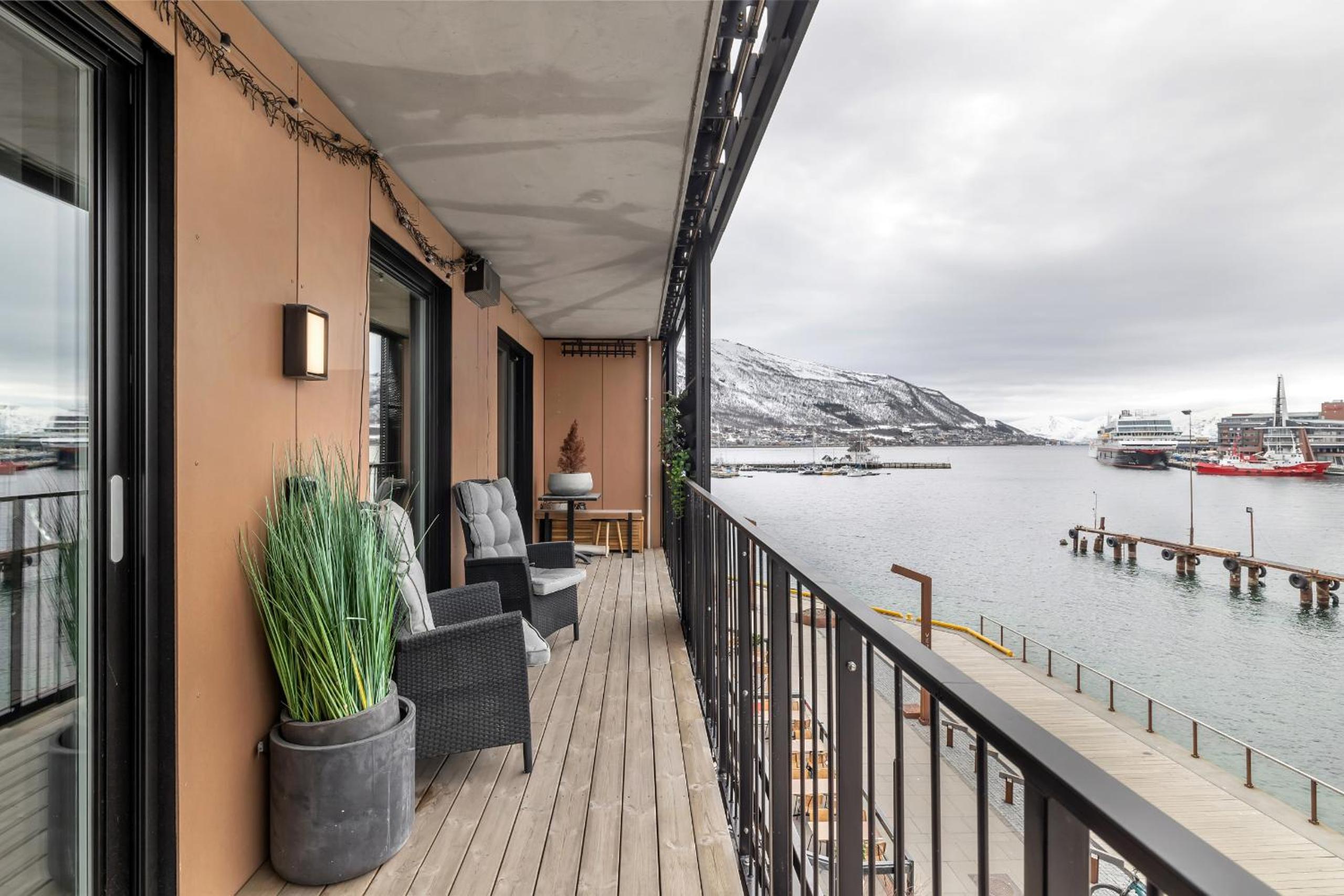 Harborfront Haven, Tromsø