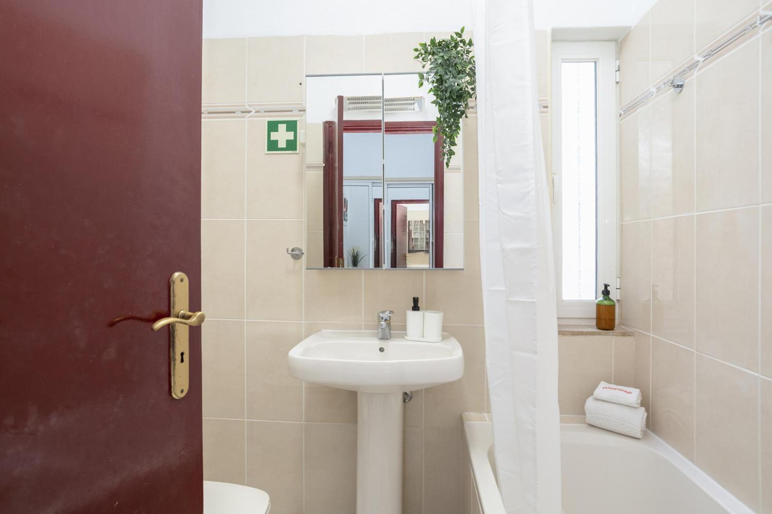 Aldeia do Mar Vilamoura, Pool Terrace, by Hopstays