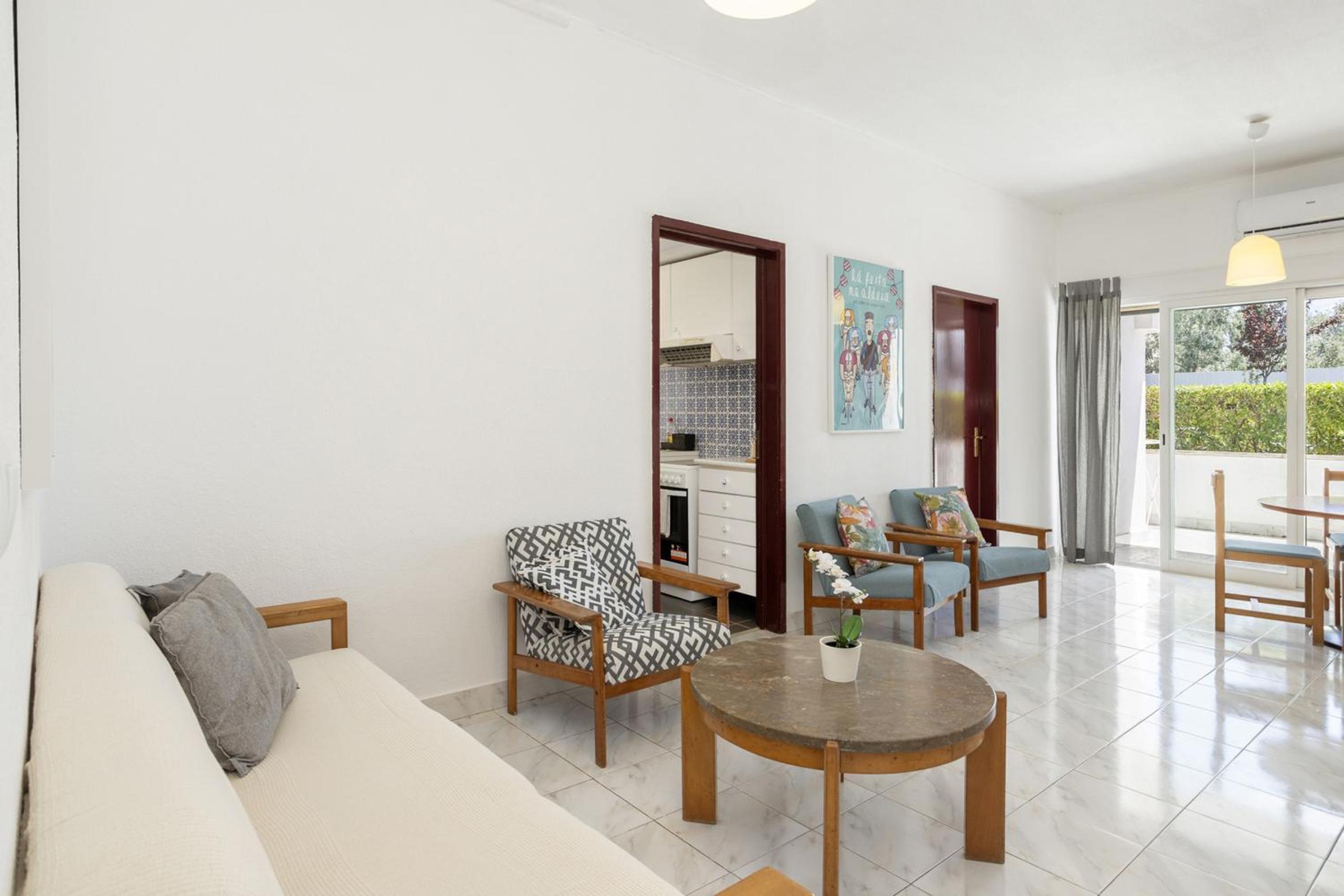 Aldeia do Mar Vilamoura, Pool Terrace, by Hopstays