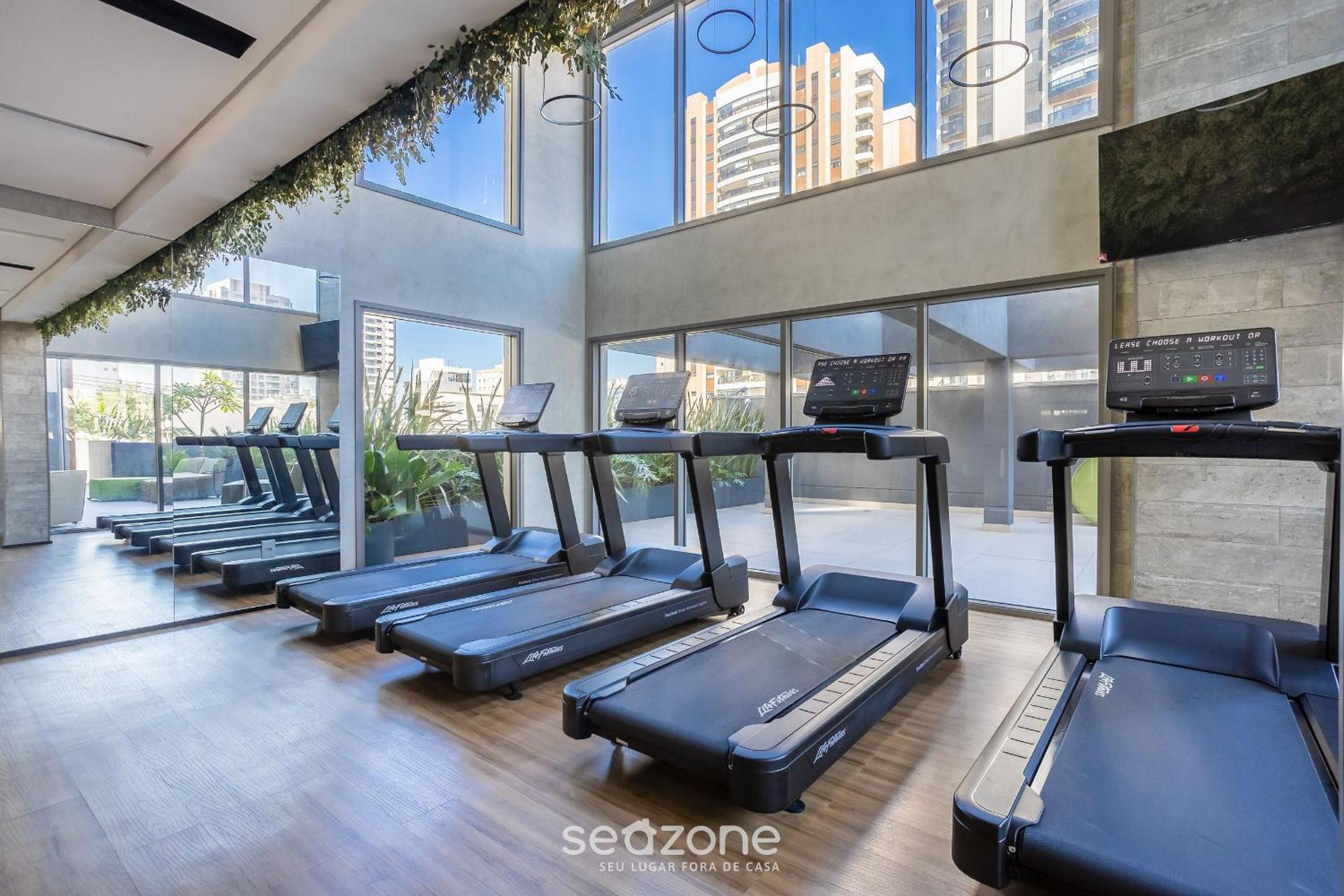 Studio w/ balcony and 290m from the subway OLN1702